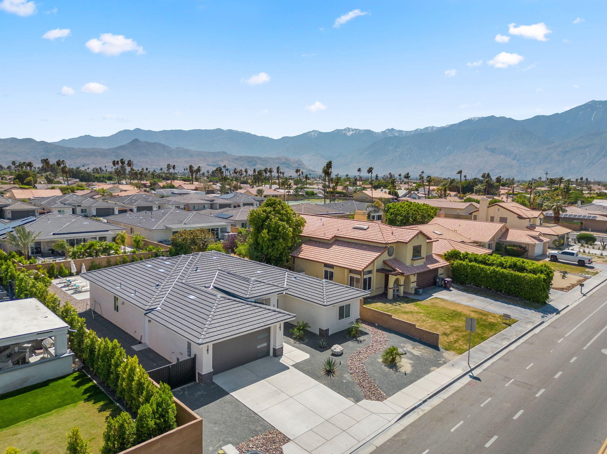 68535 30th Ave, Cathedral City CA  92234-5828 exterior