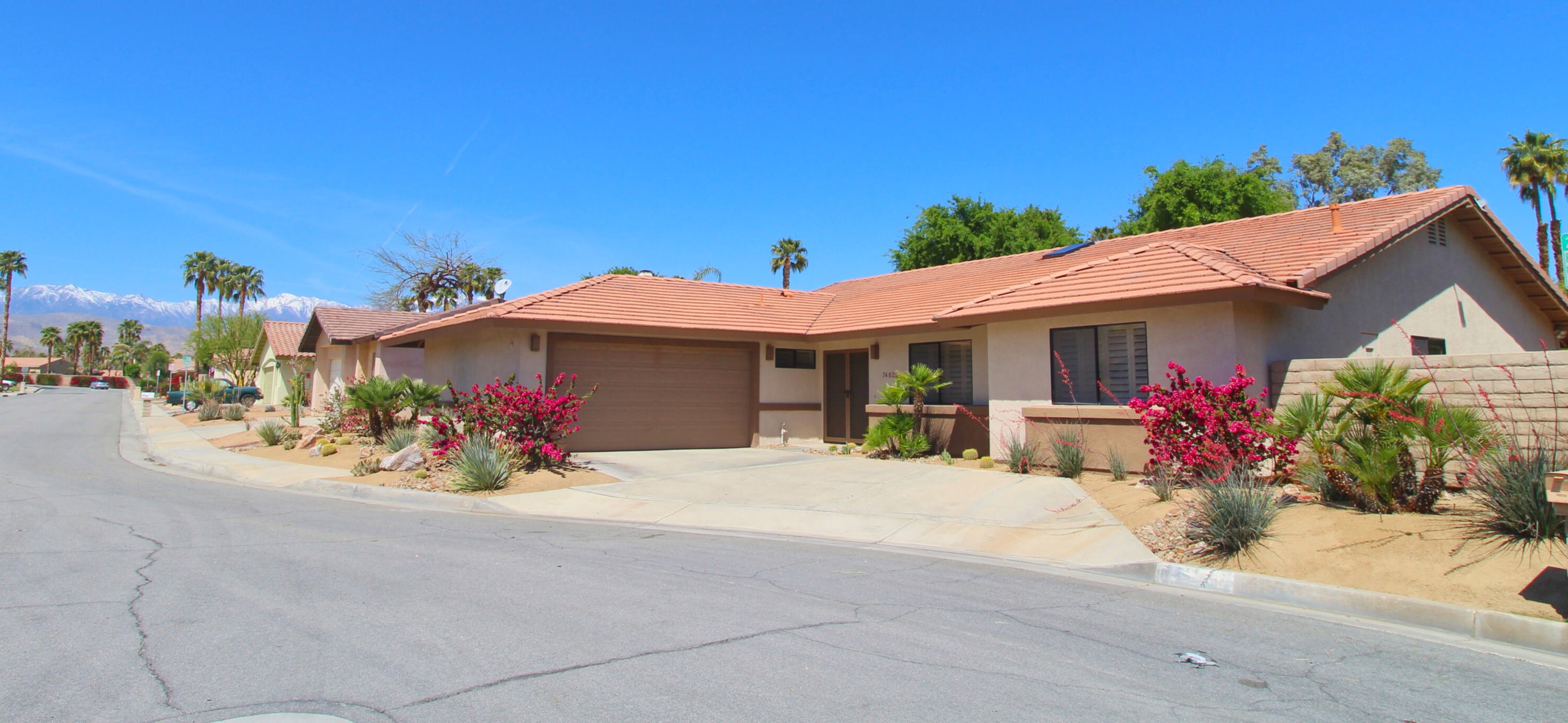 74820 Waring Ct, Palm Desert, CA 92260-3104