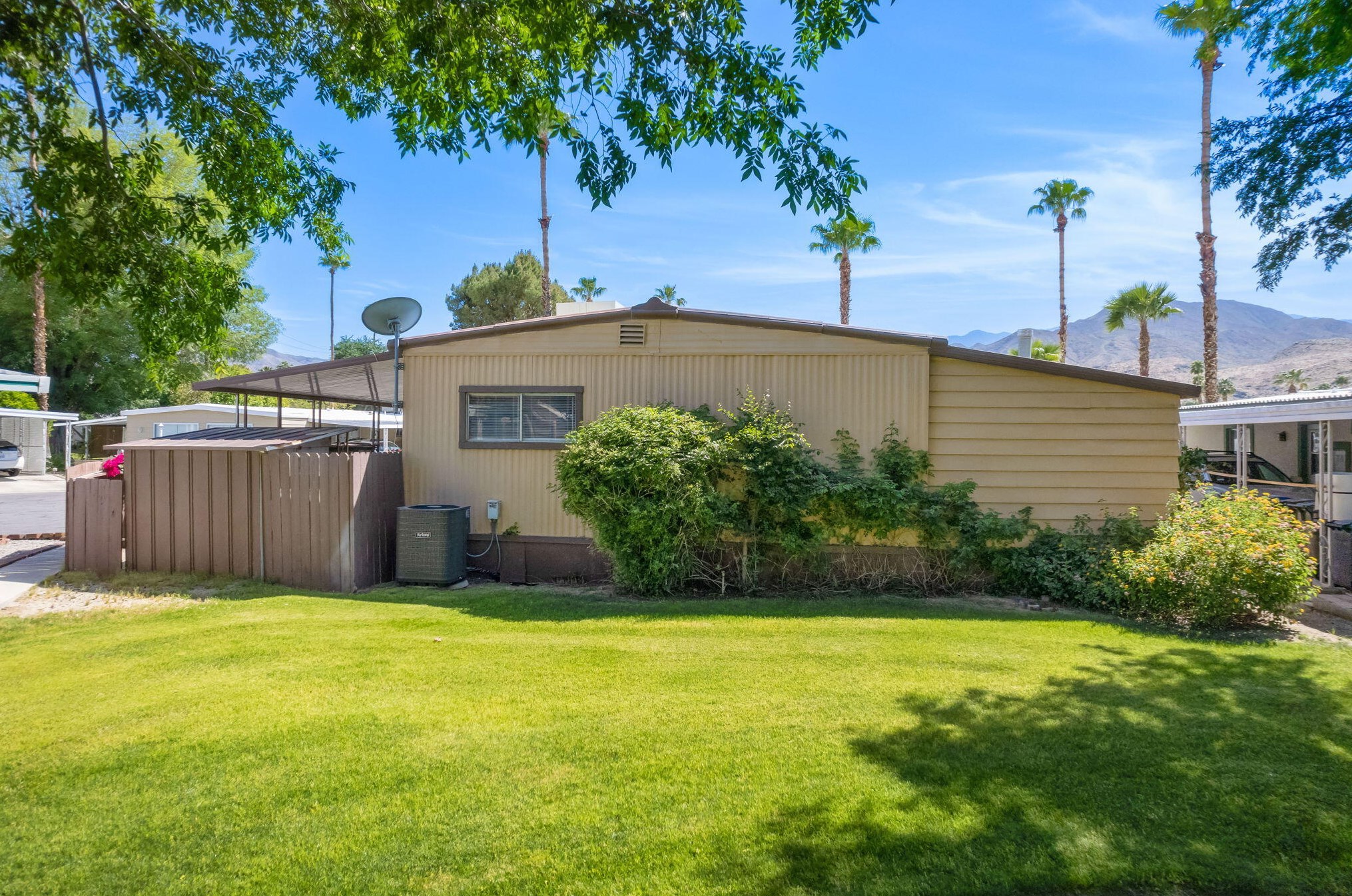 68 Calle De Estrellas, Palm Springs, CA 92264