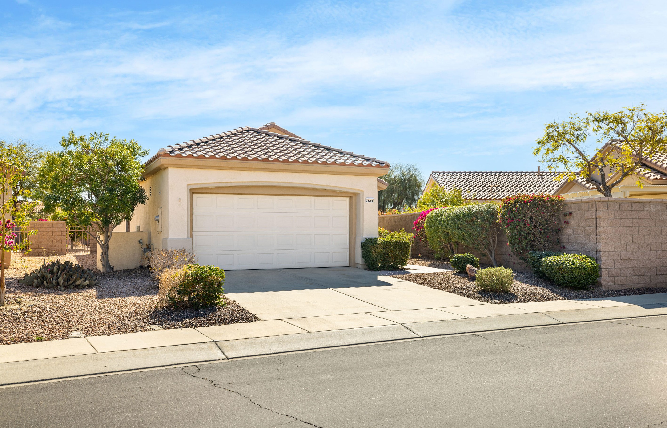 39702 Kent Dr, Palm Desert, CA 92211-1965