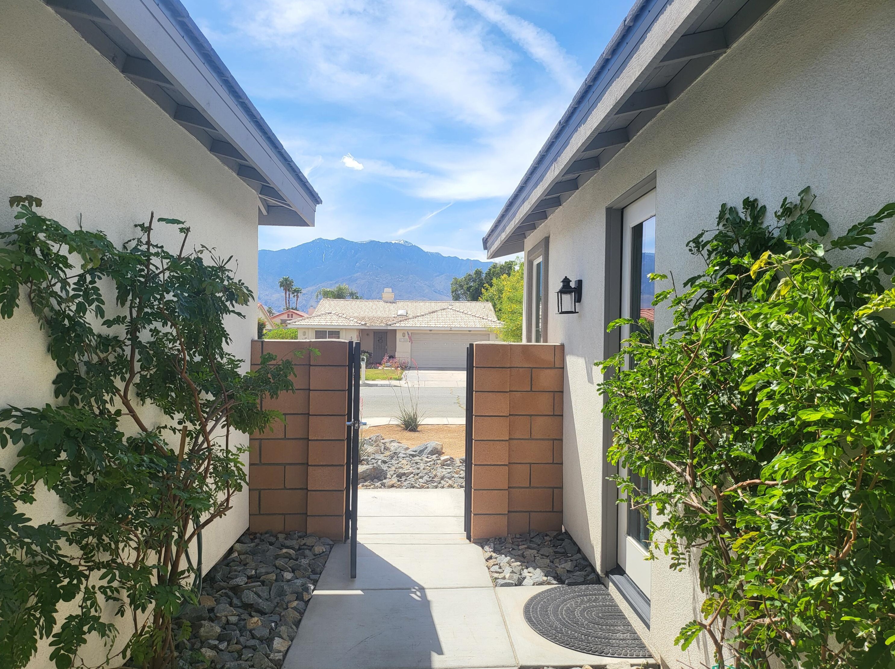 31260 Avenida Del Padre, Cathedral City, CA 92234