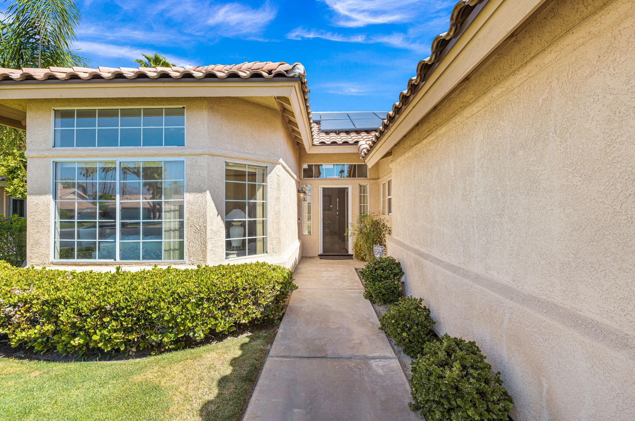 75744 Dolmar Ct, Palm Desert, CA 92211-3256