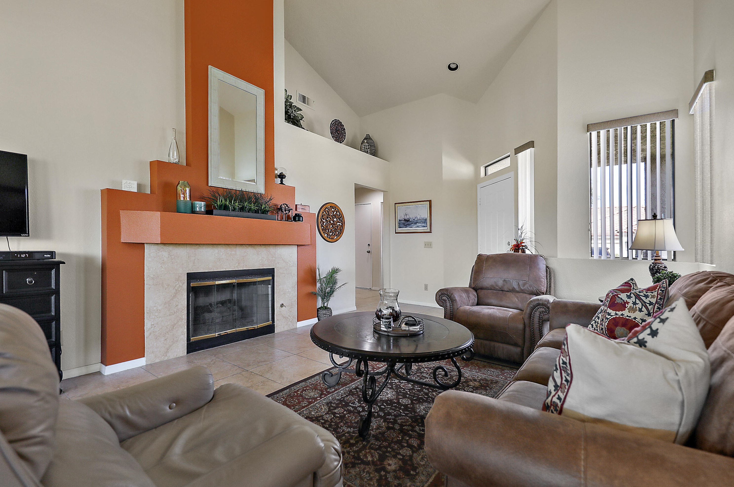 41650 Kansas St, Palm Desert, CA 92211-7930