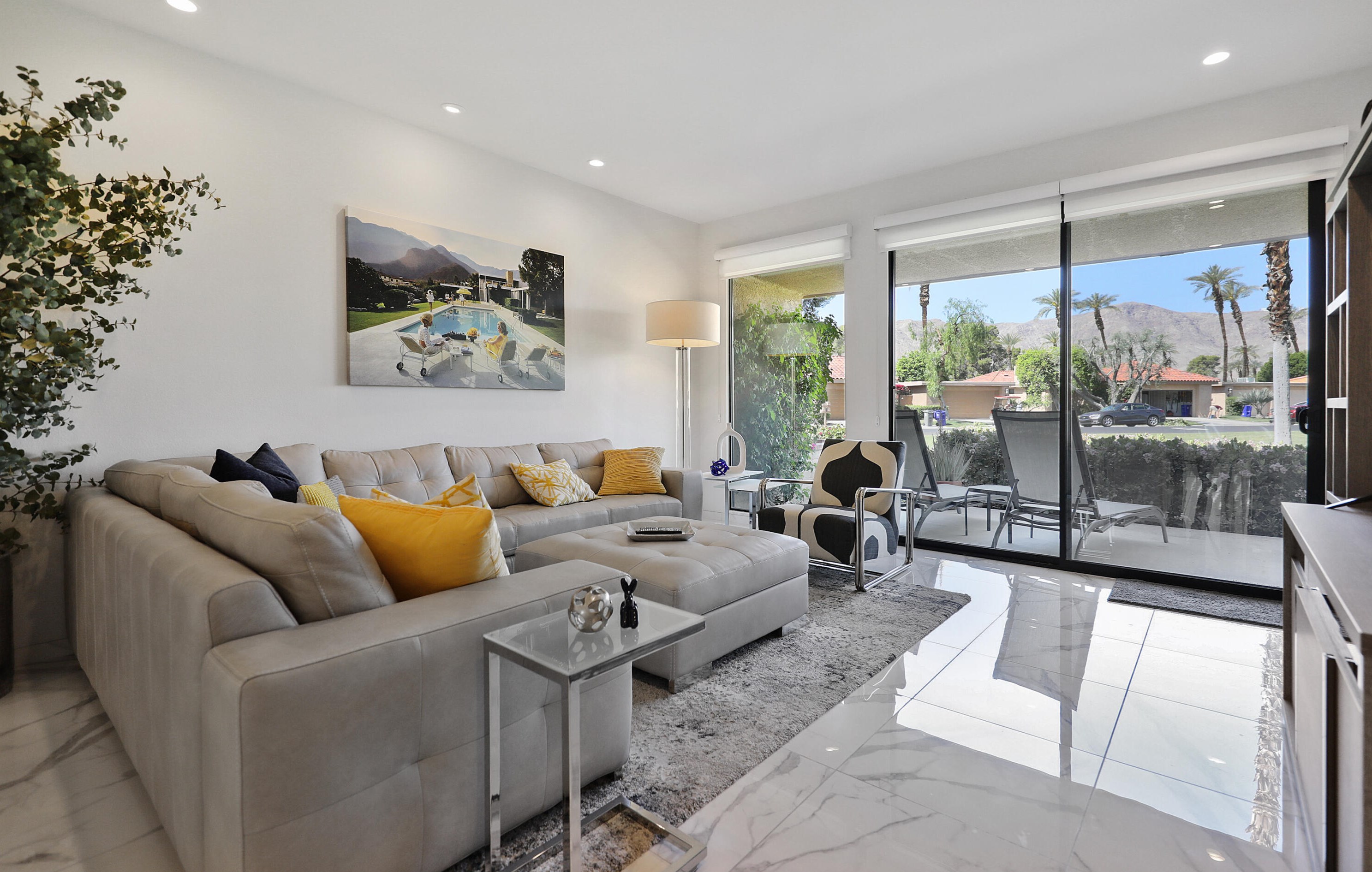 88 La Ronda Dr, Rancho Mirage, CA 92270