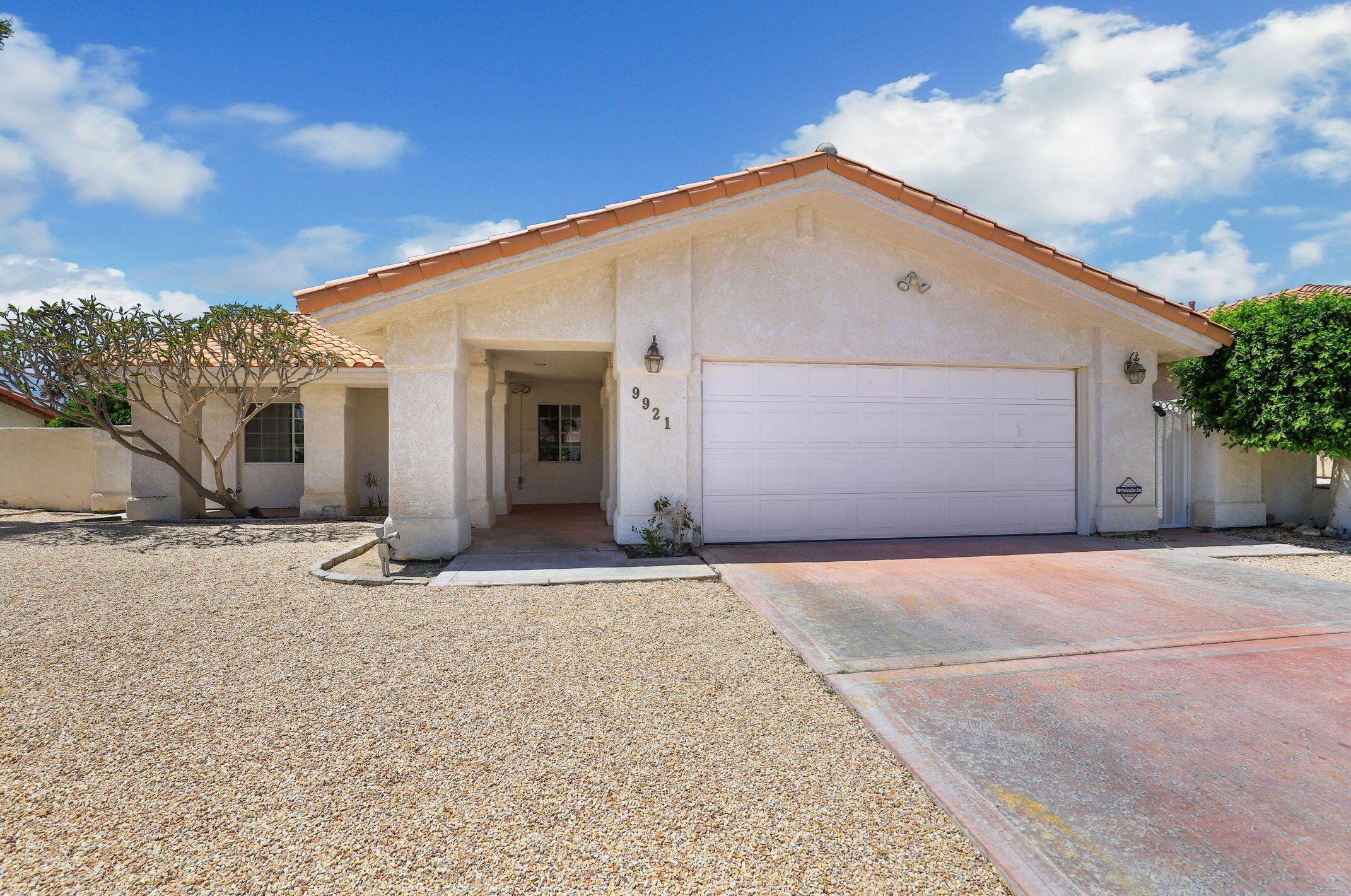 9921 Hoylake Rd, Desert Hot Springs, CA 92240