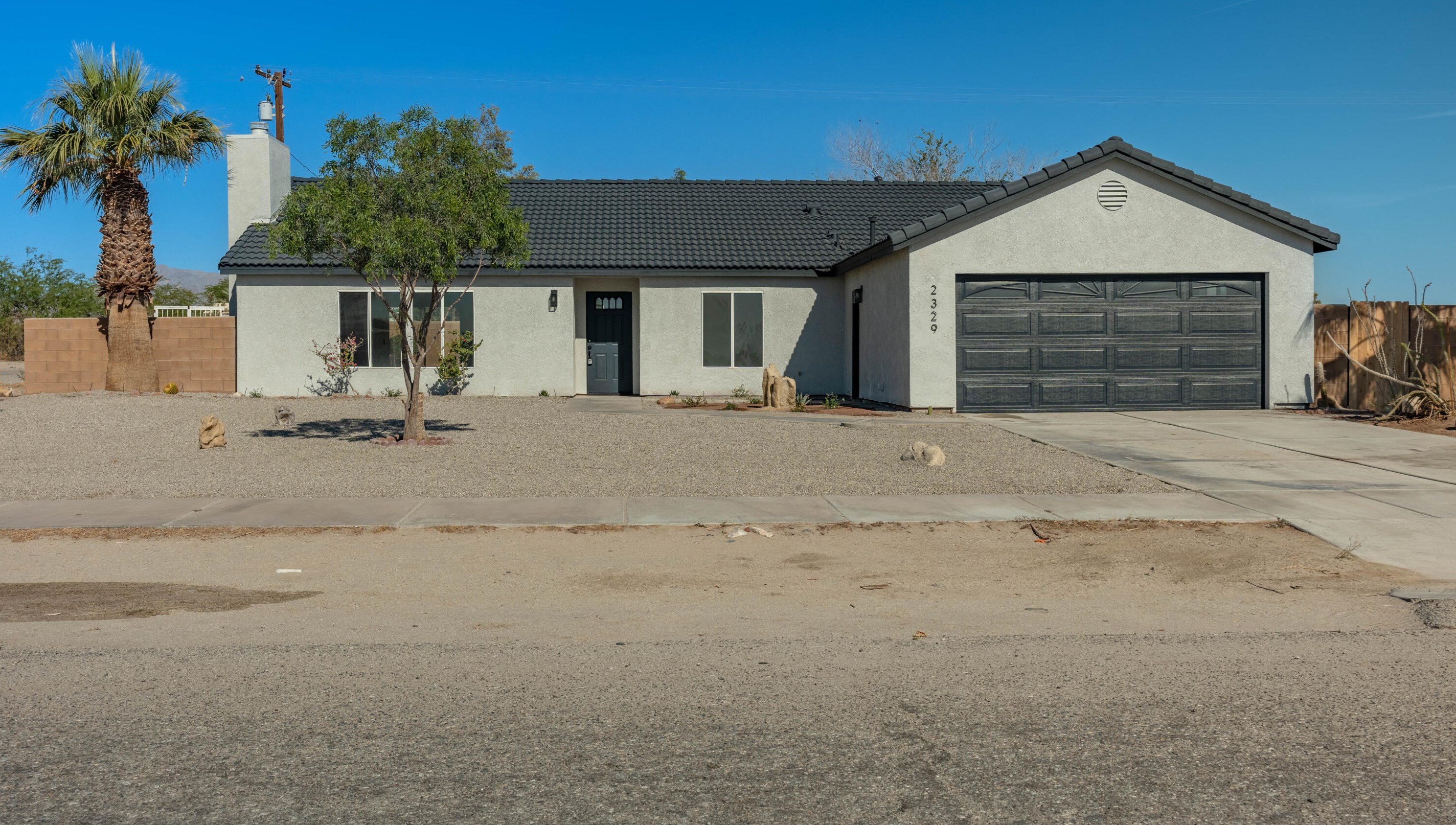 2329 Shore Hawk Ave, Thermal, CA 92274