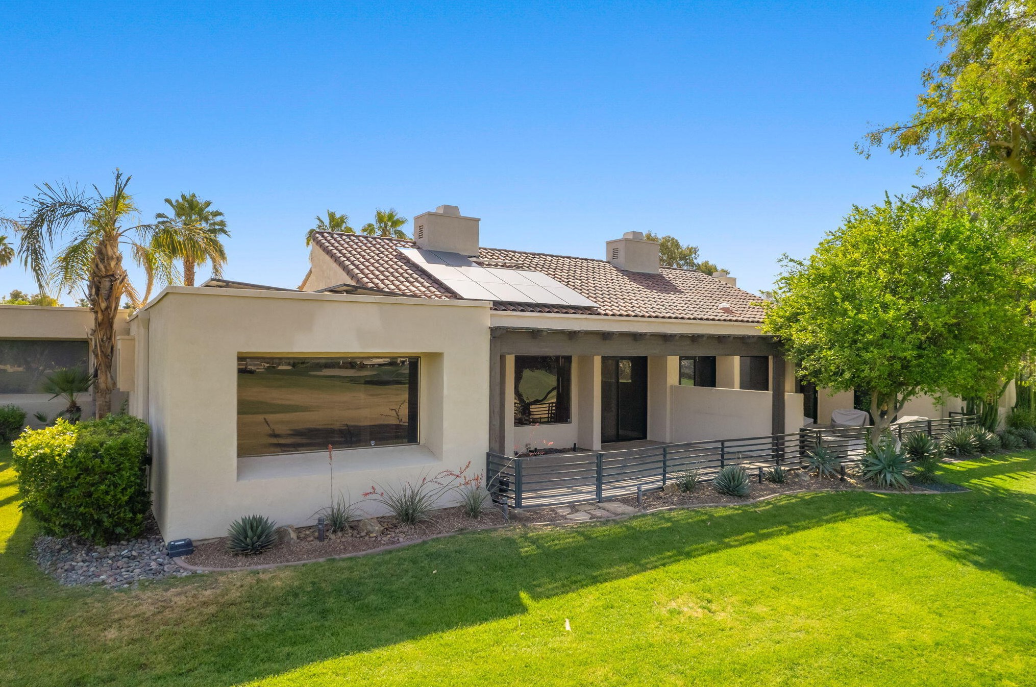 806 Inverness Dr, Rancho Mirage, CA 92270