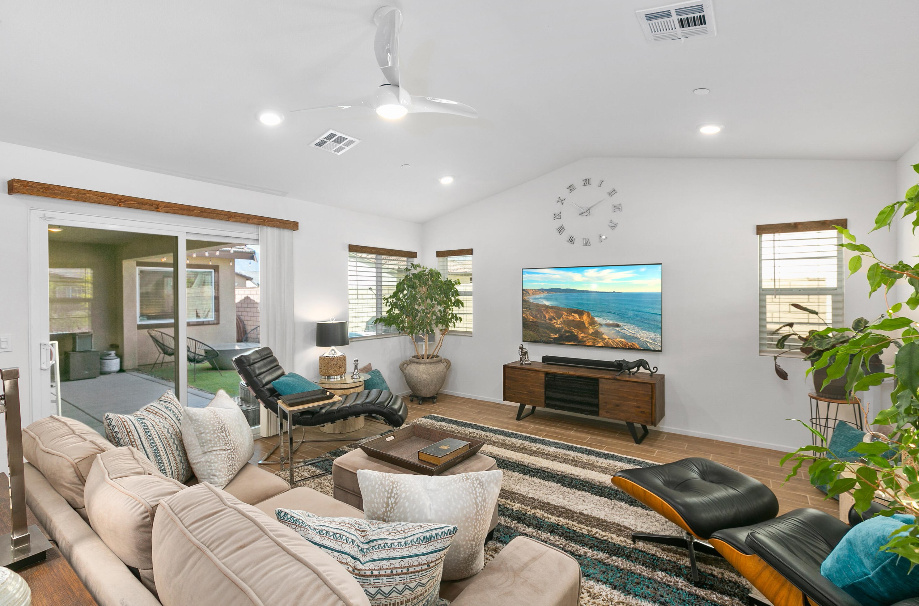 67513 Rio Largo Rd, Cathedral City, CA 92234