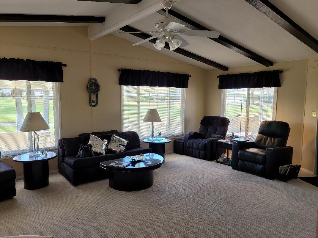 33130 Barcelona Dr, Thousand Palms, CA 92276