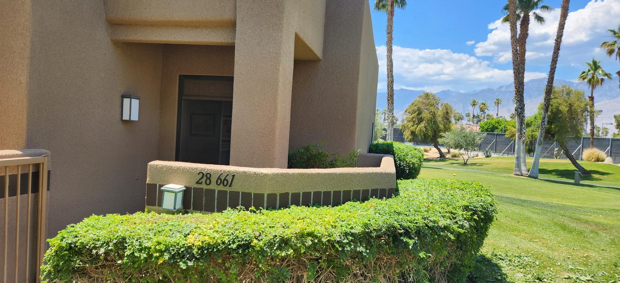 28661 Portales Dr, Cathedral City CA  92234-3594 exterior