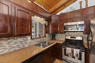 1137 Club View Dr, Big Bear Lake, CA 92315 - Photo 14