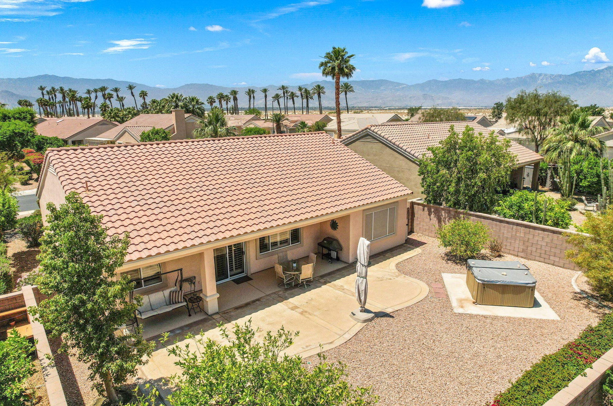 78072 Vinewood Dr, Palm Desert, CA 92211-3731