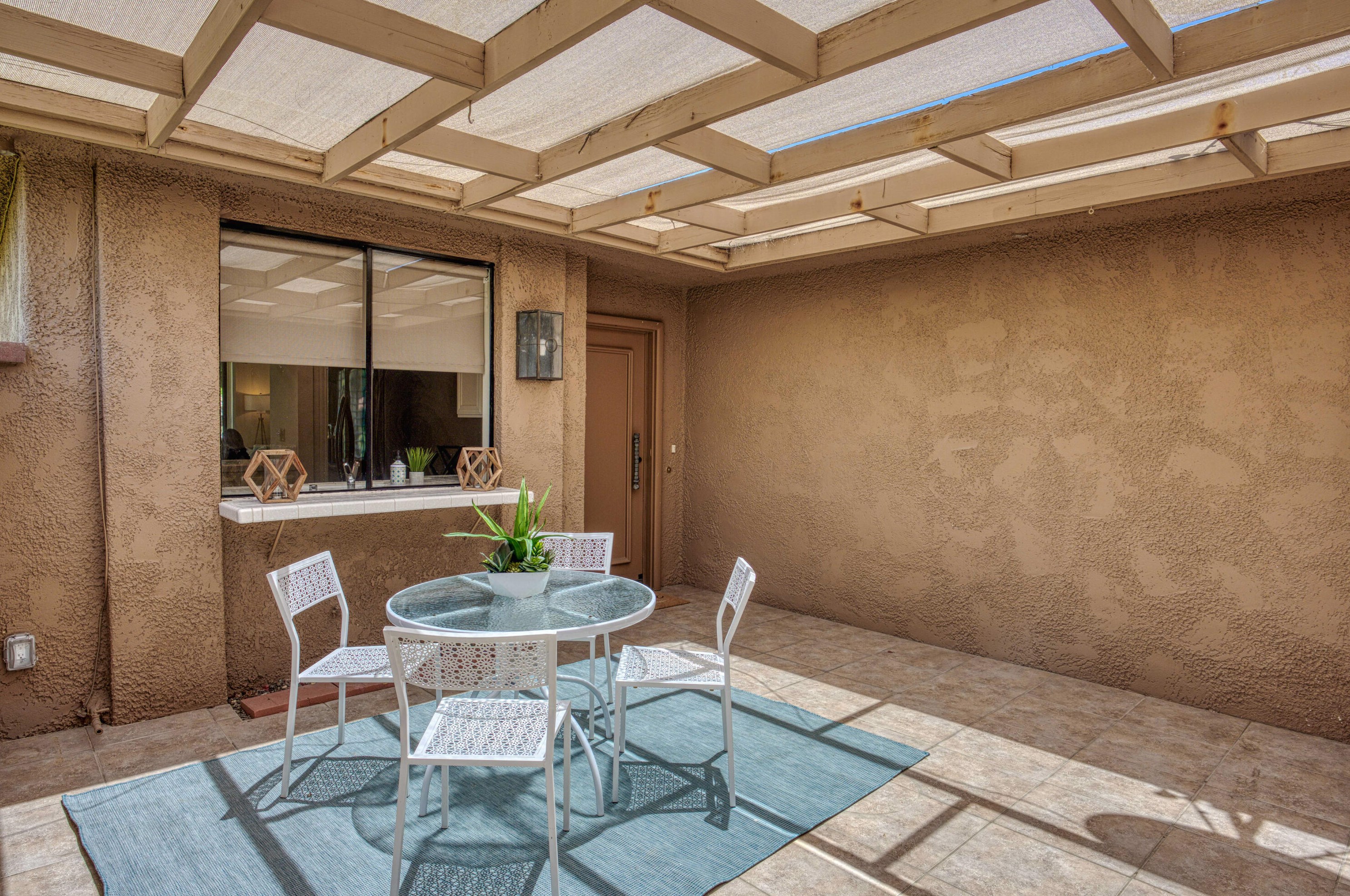 98 W La Cerra Dr, Rancho Mirage, CA 92270