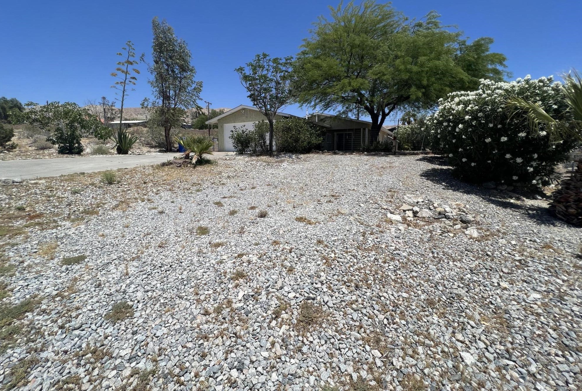 68230 Club Cir Dr, Desert Hot Springs, CA 92240