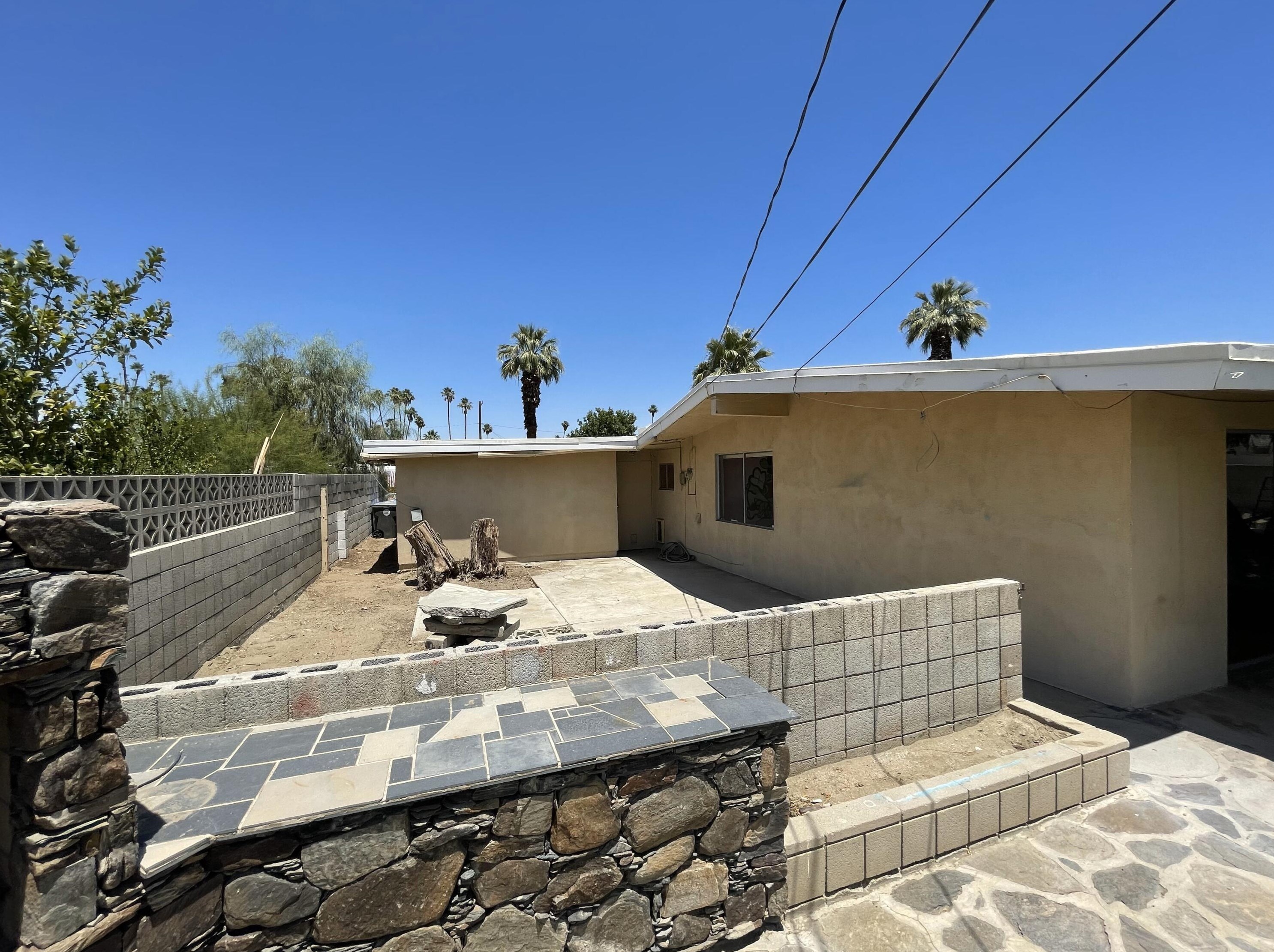 74123 Aster Dr, Palm Desert, CA 92260-2654
