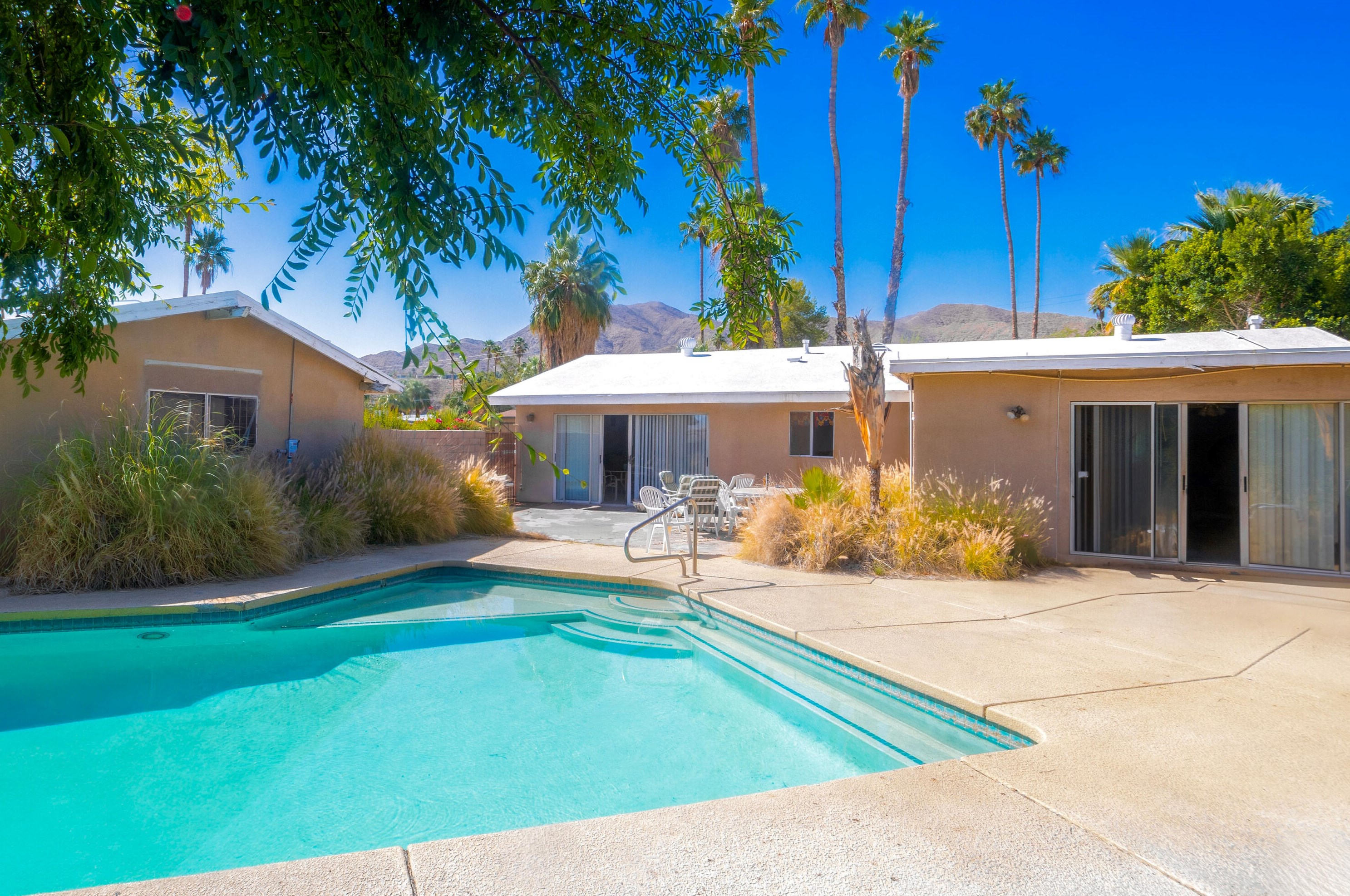 68600 Sharpless Rd, Cathedral City, CA 92234-2048