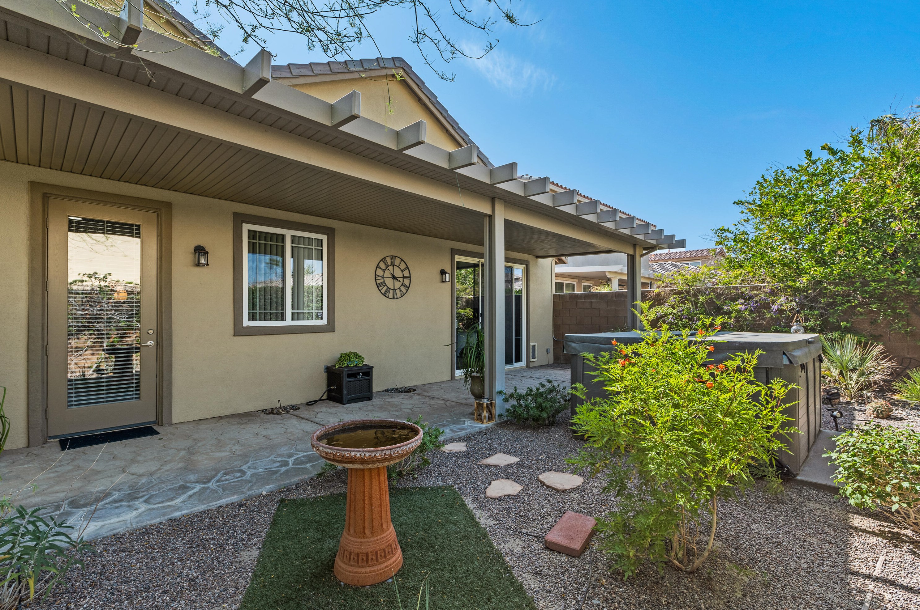 31298 Faja Caballero, Cathedral City CA  92234-0107 exterior