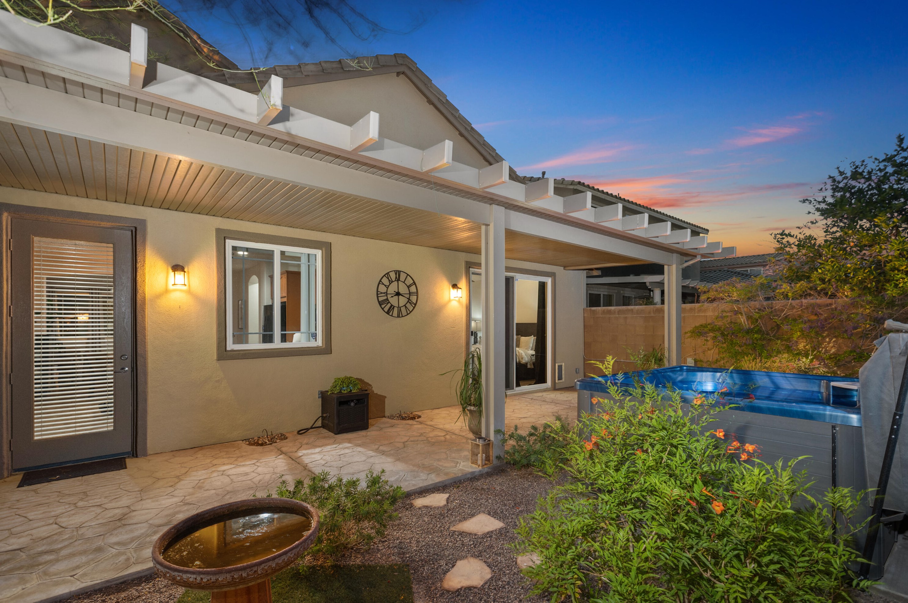 31298 Faja Caballero, Cathedral City CA  92234-0107 exterior