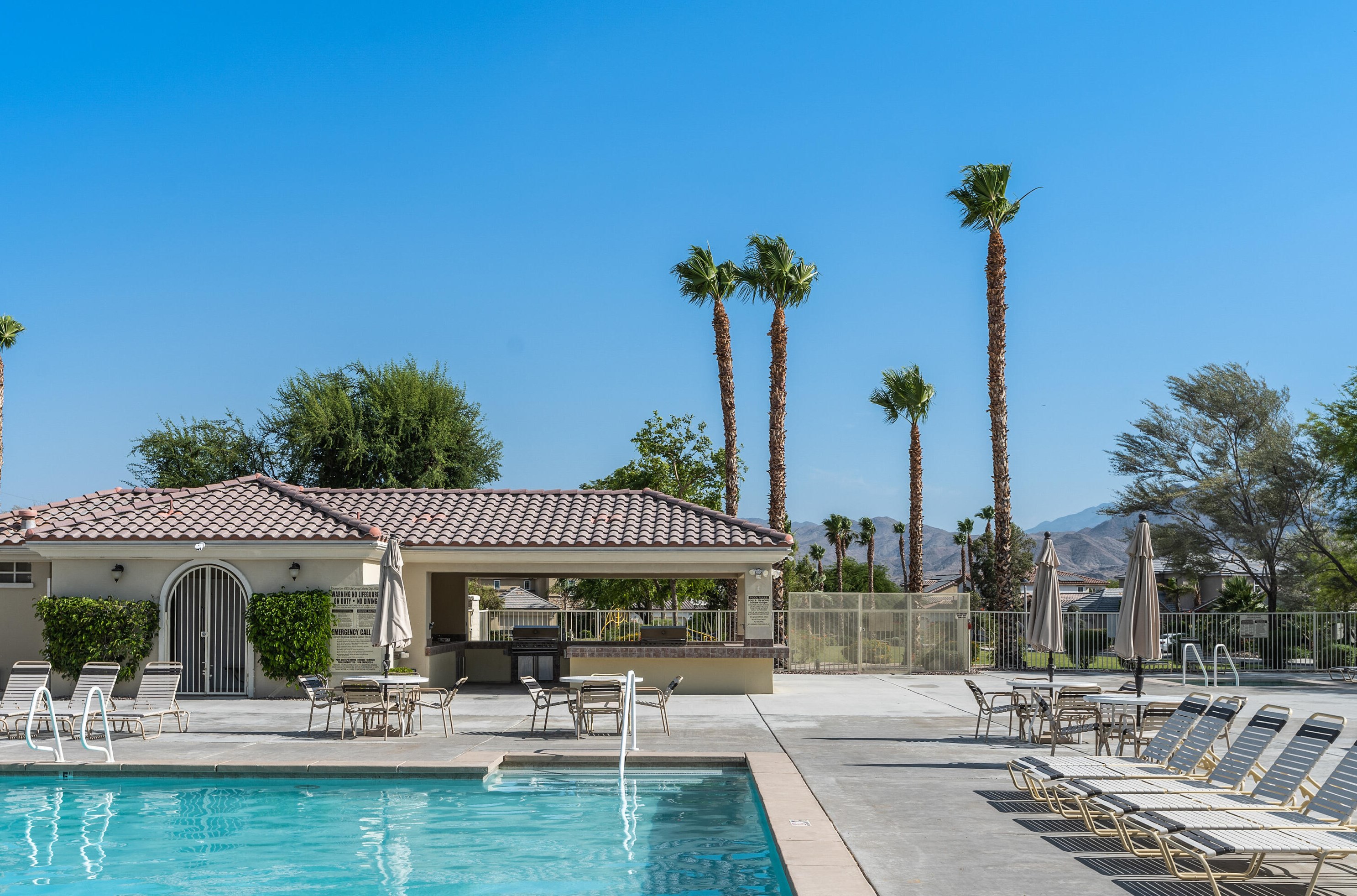31298 Faja Caballero, Cathedral City CA  92234-0107 exterior