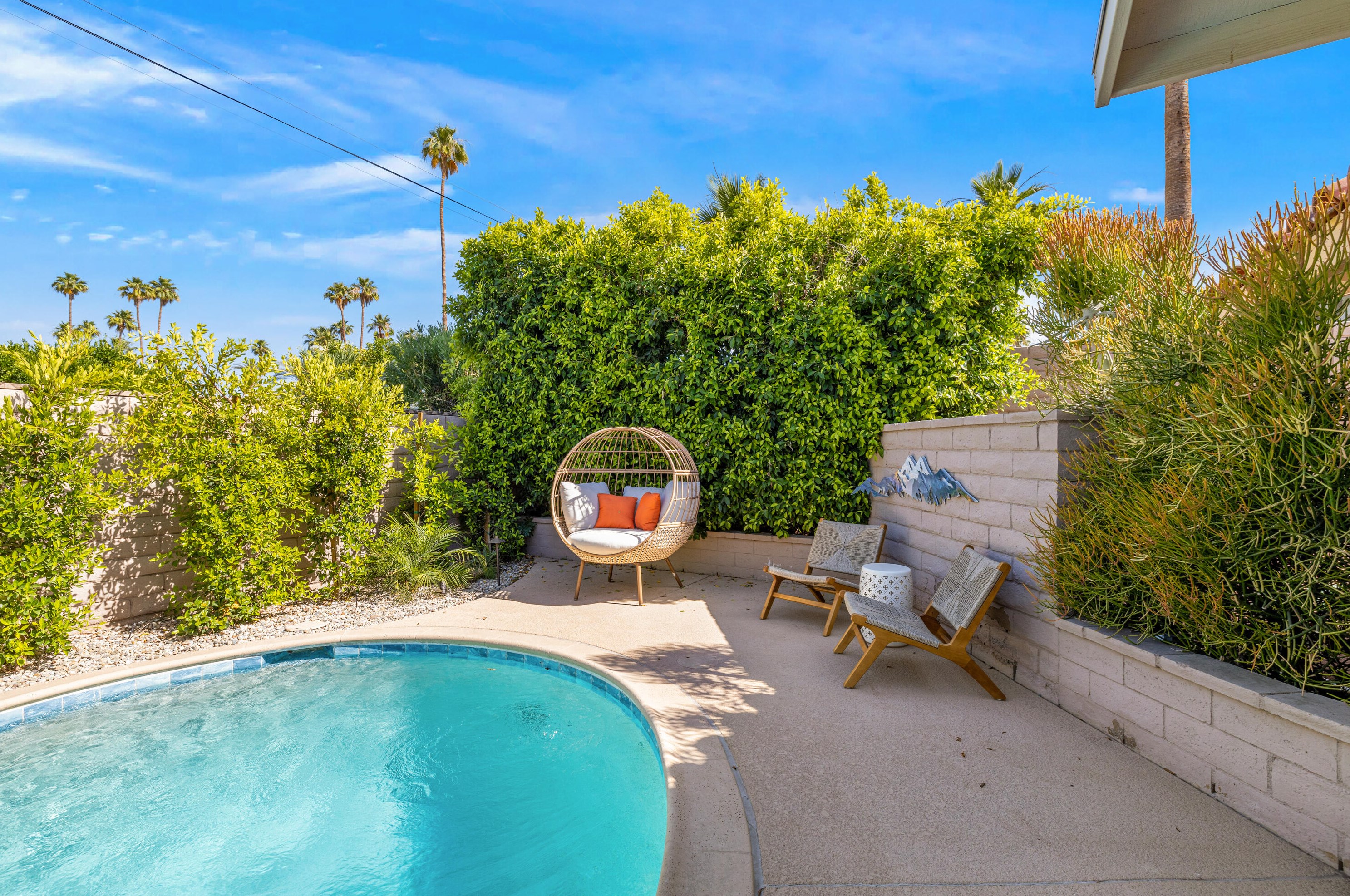 46060 Shadow Mountain Dr, Palm Desert CA  92260-5322 exterior