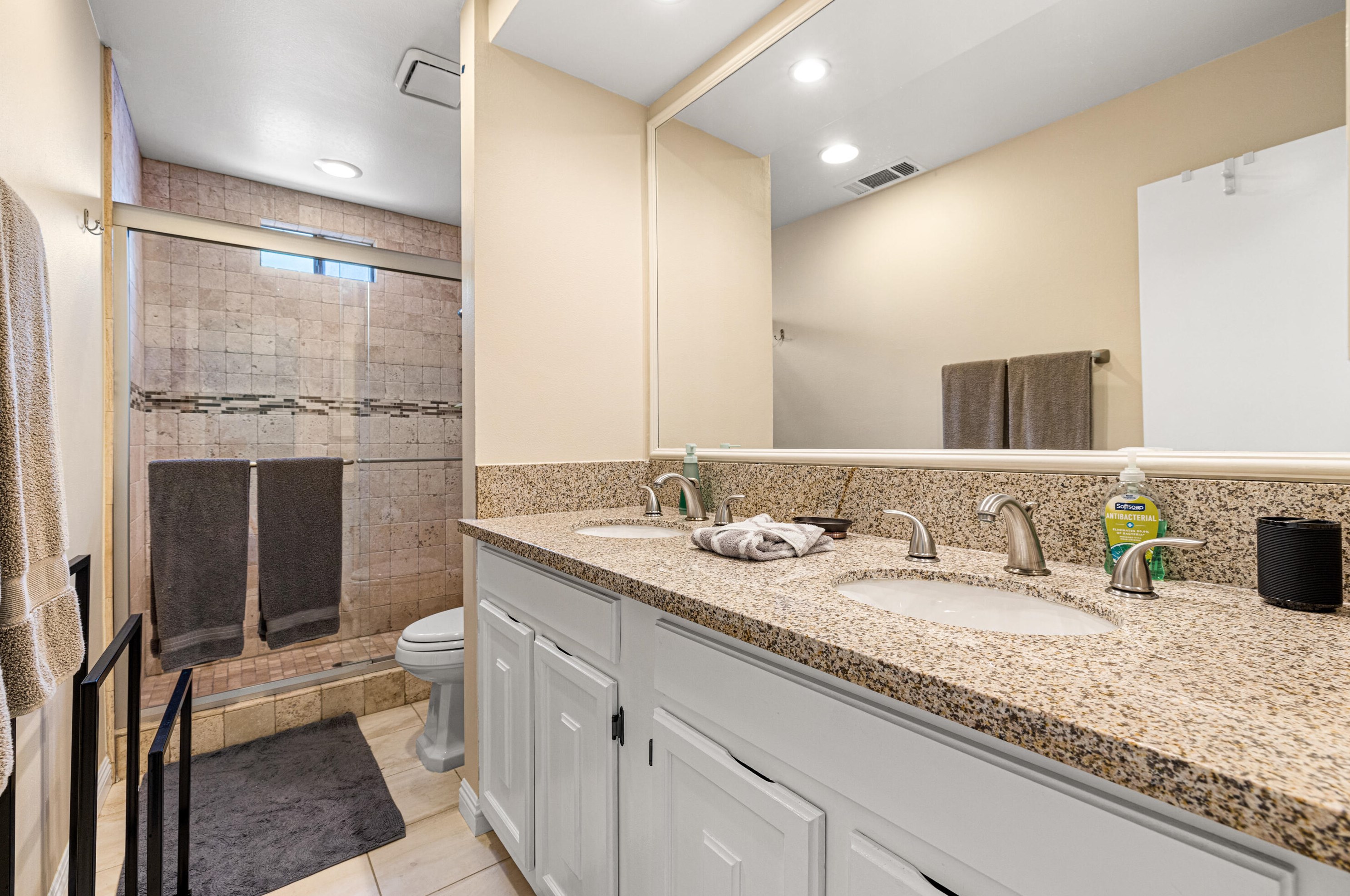 46060 Shadow Mountain Dr, Palm Desert CA  92260-5322 exterior