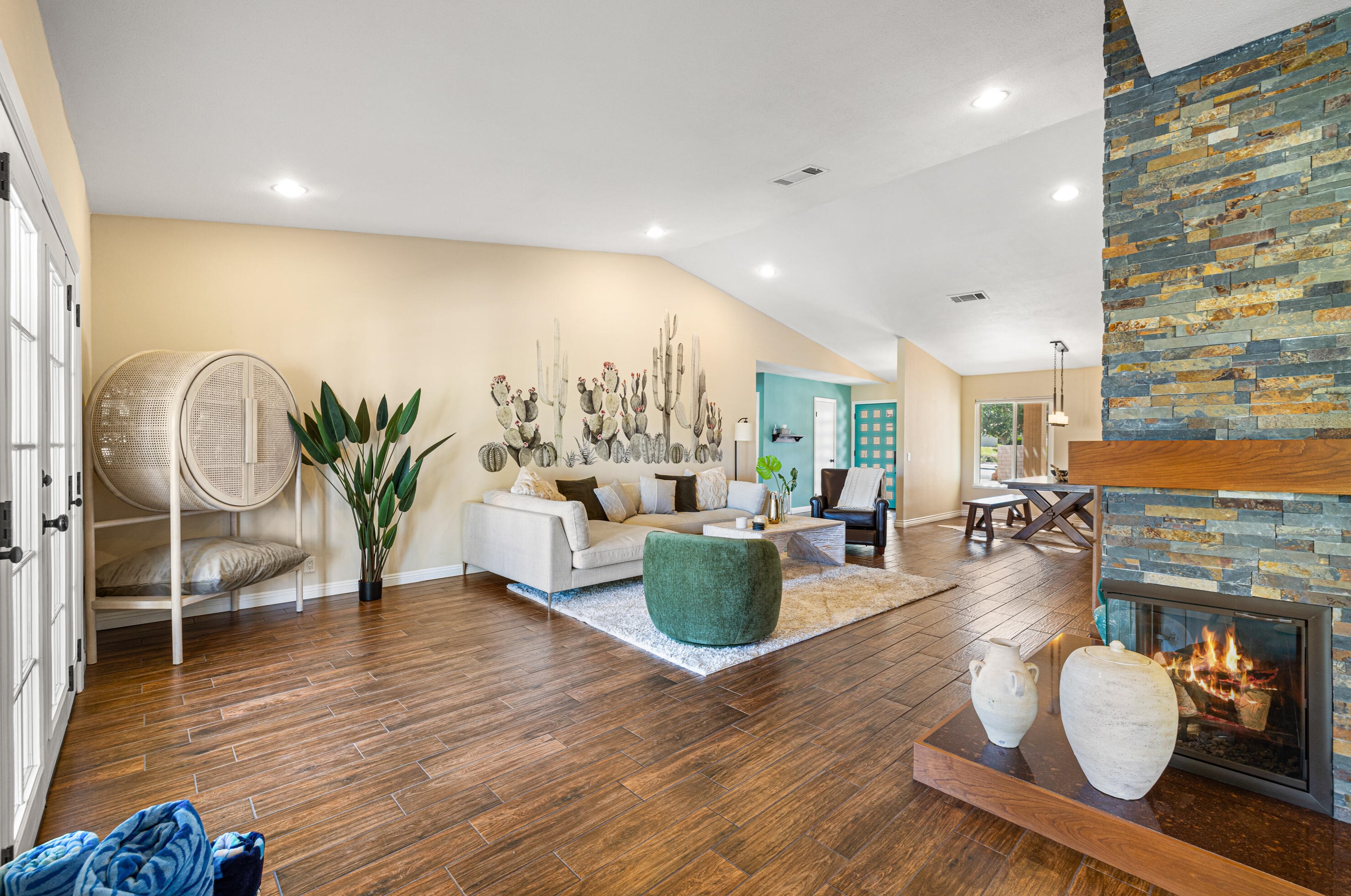 46060 Shadow Mountain Dr, Palm Desert CA  92260-5322 exterior