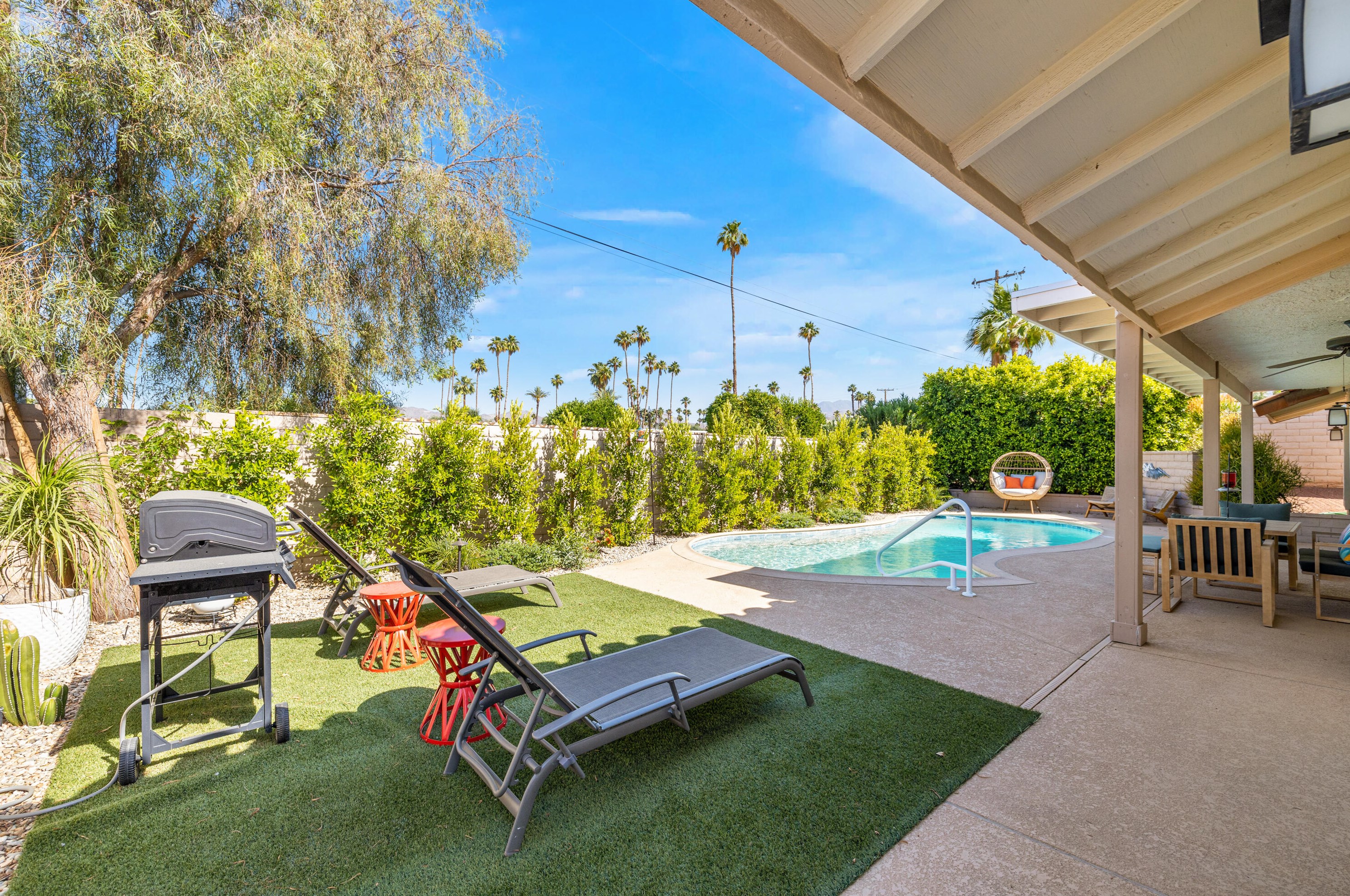 46060 Shadow Mountain Dr, Palm Desert CA  92260-5322 exterior