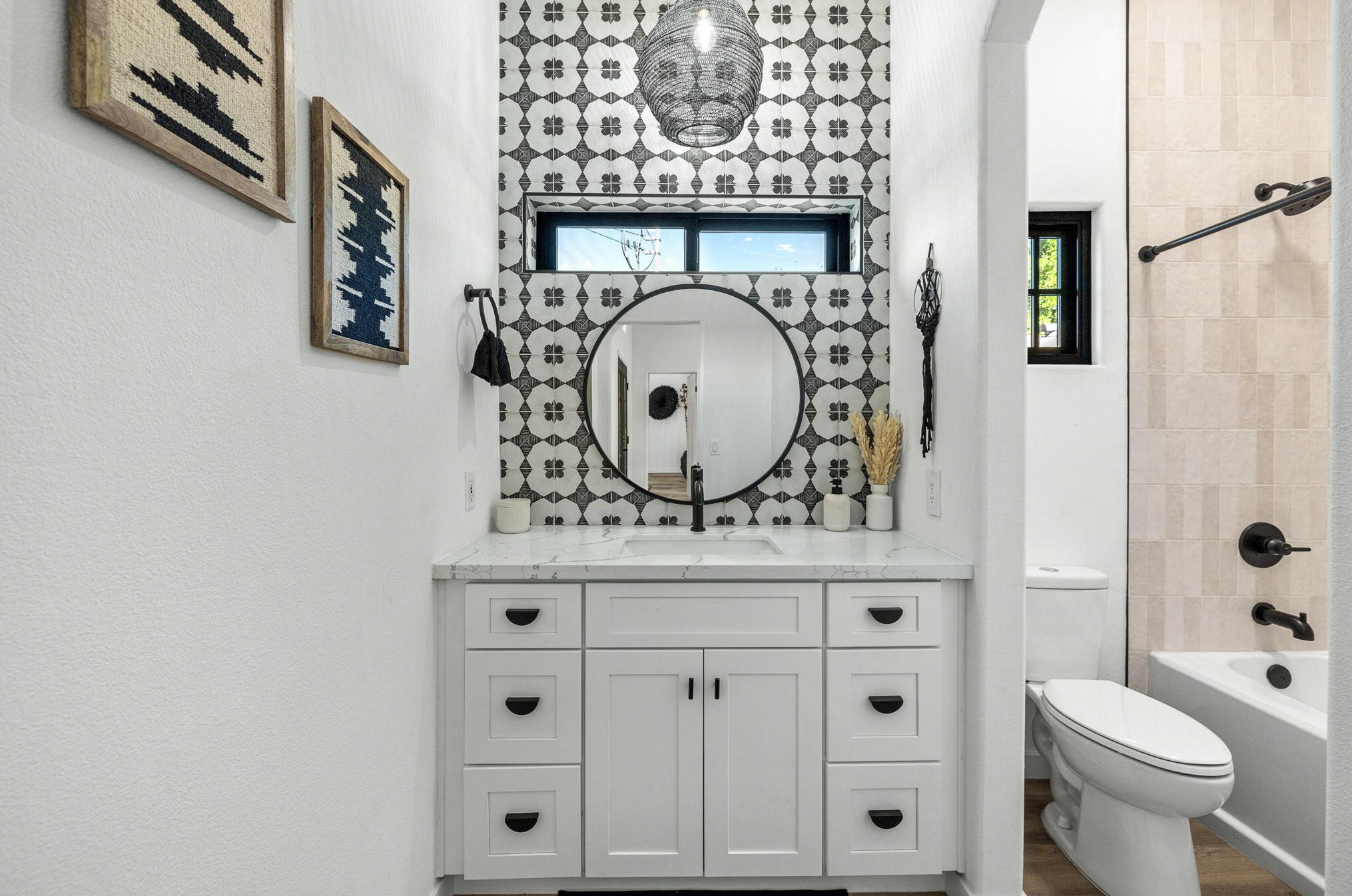 52815 Avenida Alvarado, La Quinta CA  92253-3318 exterior