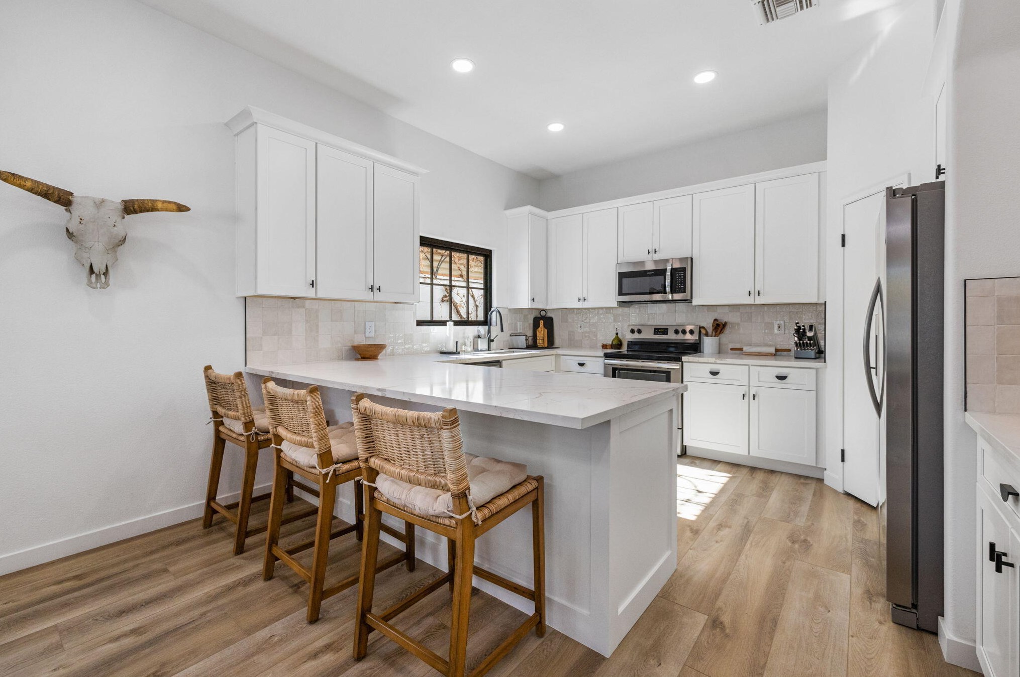 52815 Avenida Alvarado, La Quinta CA  92253-3318 exterior