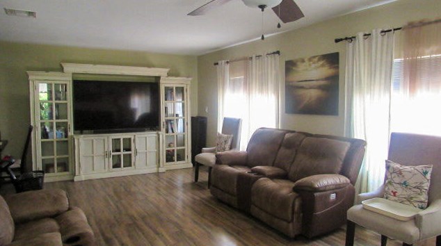 38765 Desert Greens Dr, Palm Desert, CA 92260-1259