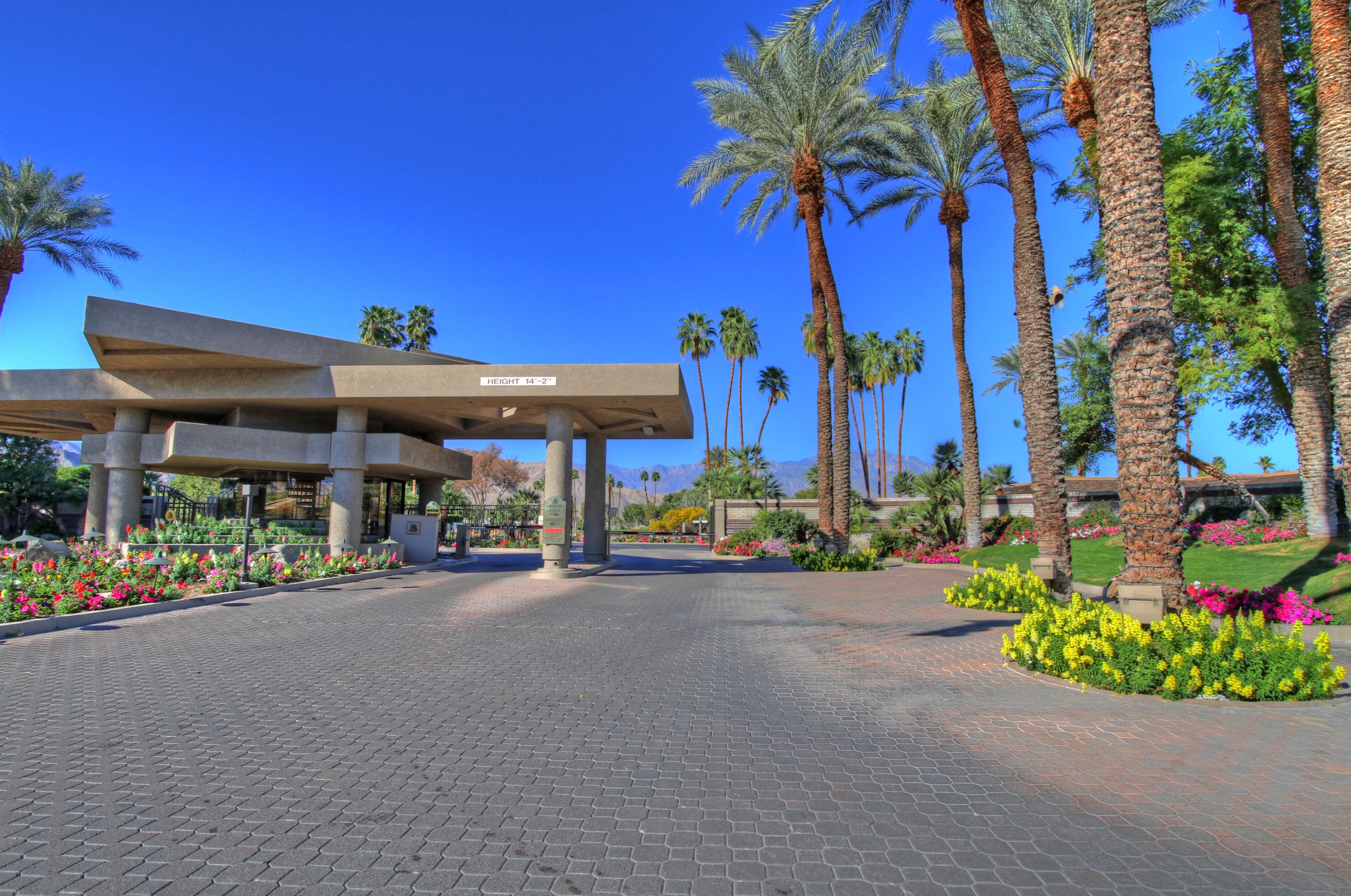 34 Columbia Dr, Rancho Mirage, CA 92270