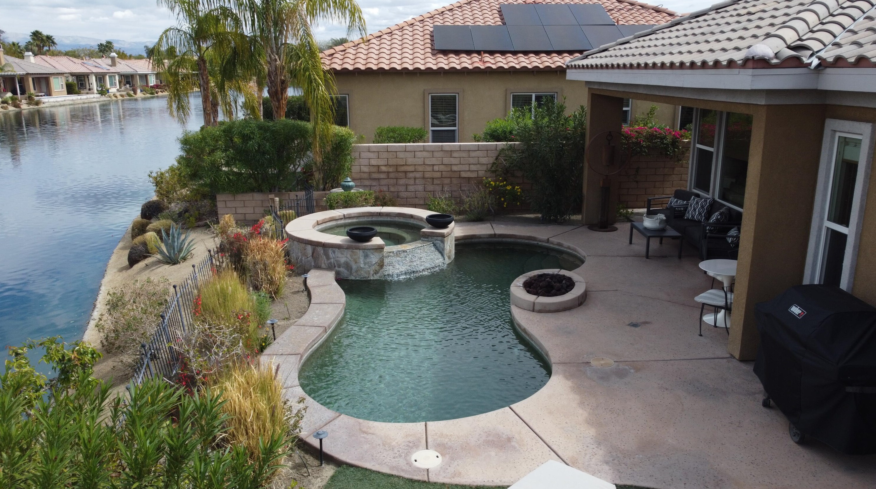 6 Loch Ness Lake Ct, Rancho Mirage, CA 92270