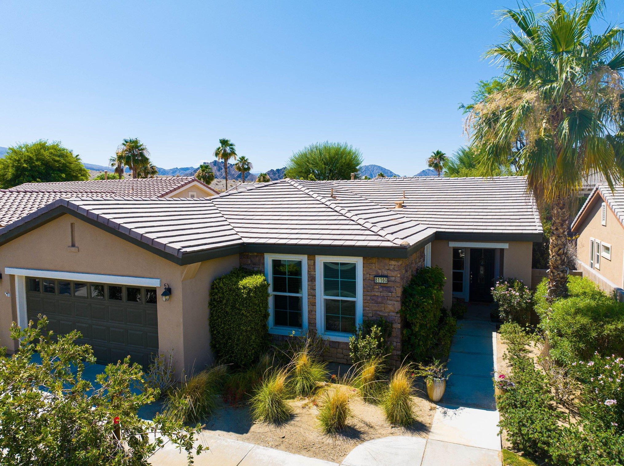 81160 Victoria Ln, La Quinta CA  92253-9351 exterior