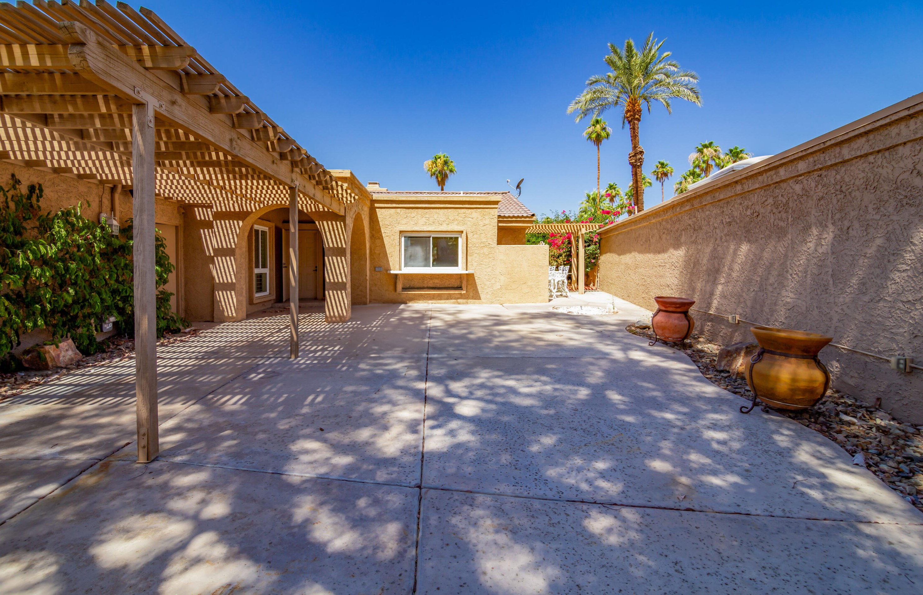 44645 Monaco Cir, Palm Desert CA  92260-8547 exterior