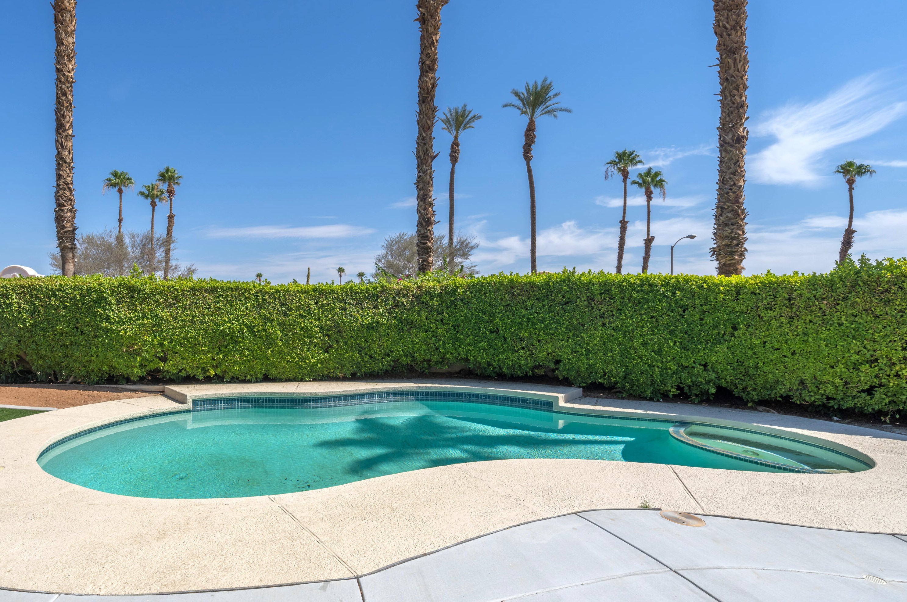77712 Barons Cir, Palm Desert, CA 92211-0492