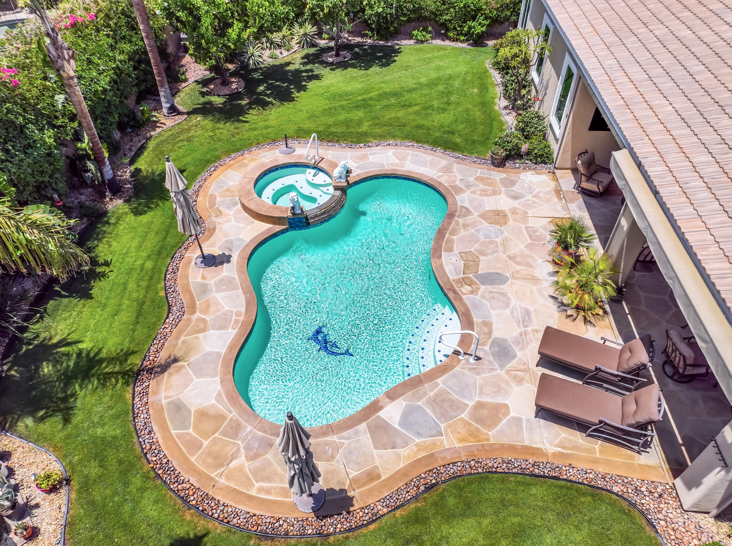 74123 Chinook Cir, Palm Desert, CA 92211-2083