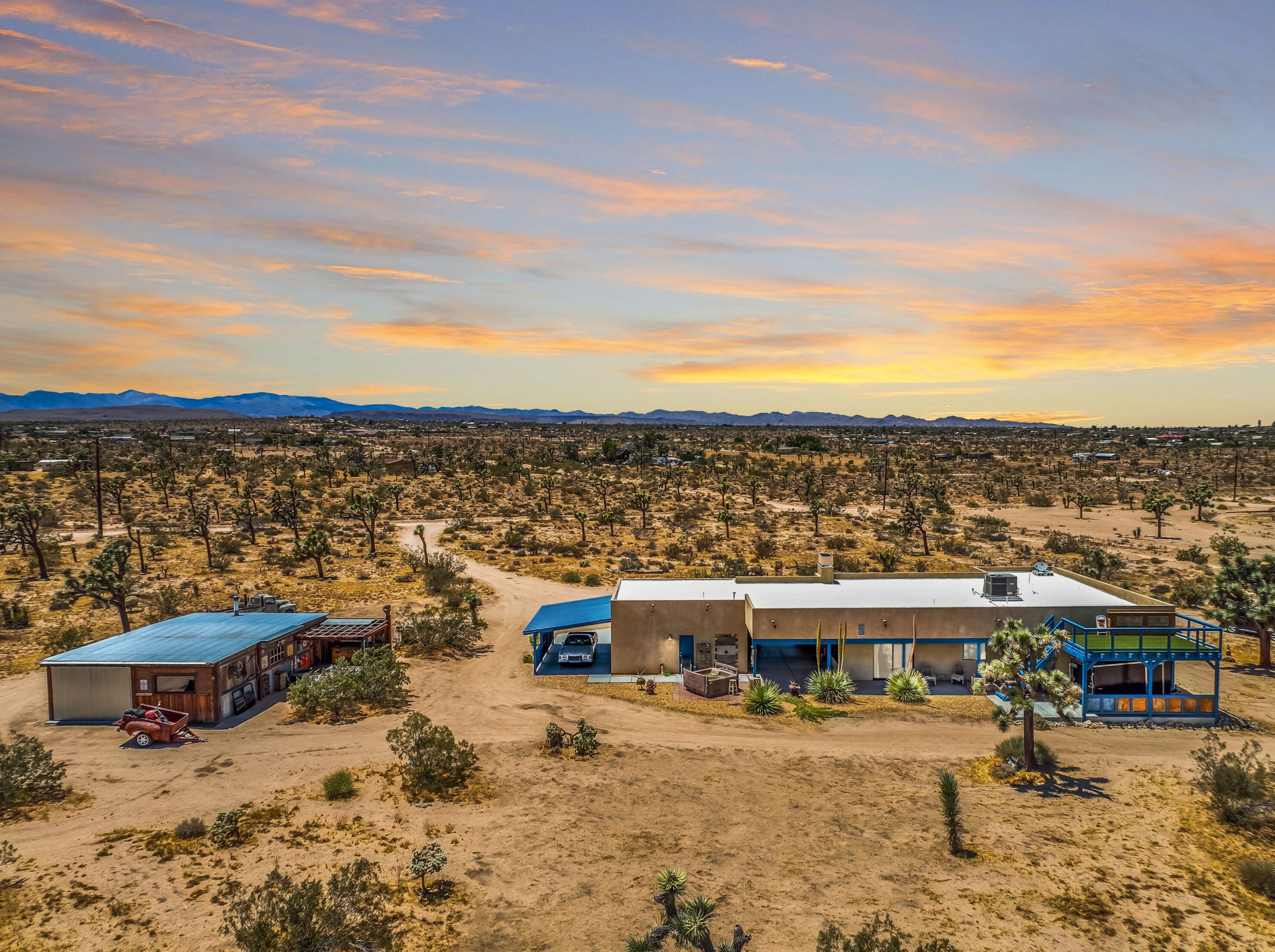 3733 Julcrest Rd, Yucca Valley, CA 92284-1362