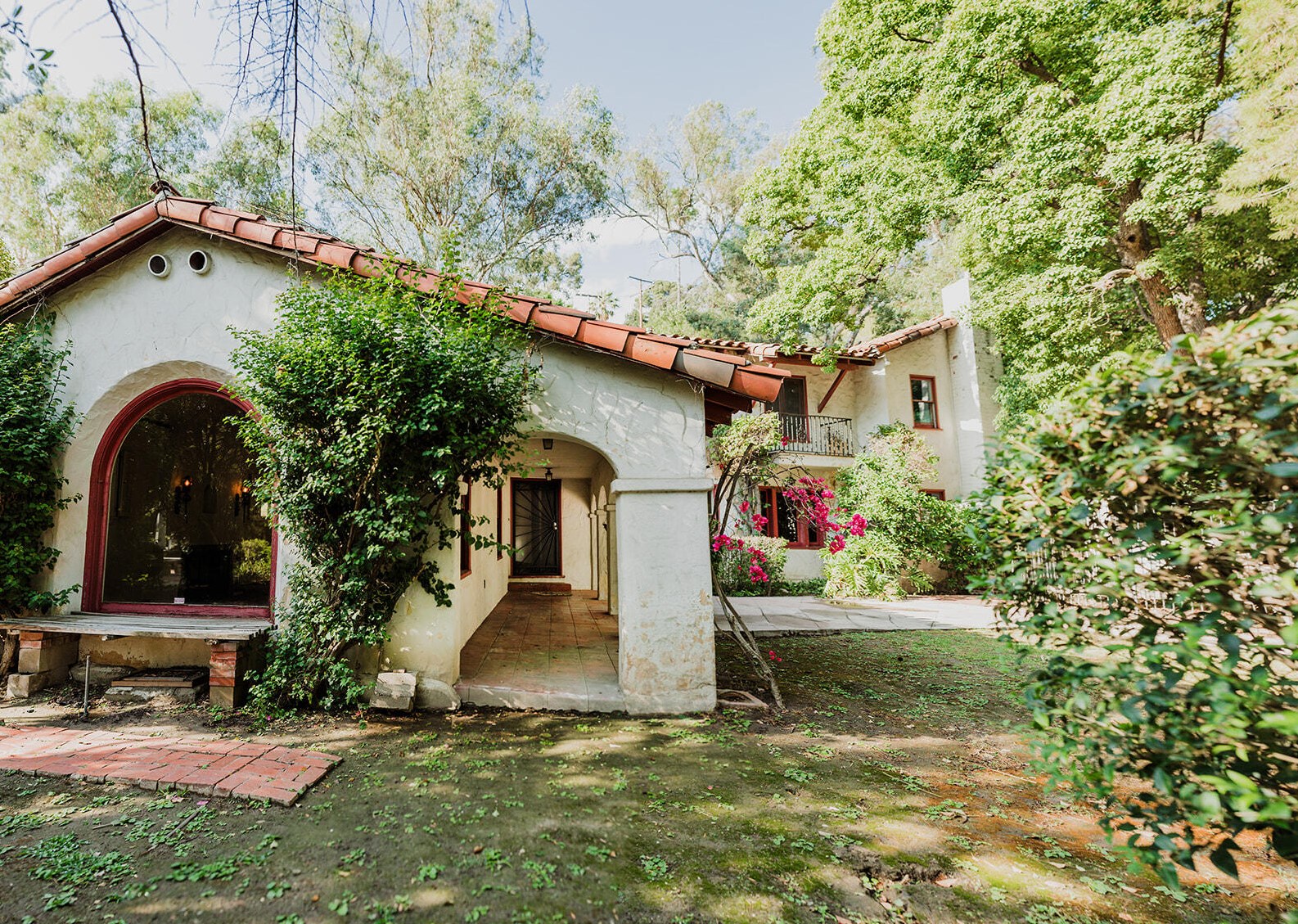 808 W Edgehill Rd, San Bernardino, CA 92405
