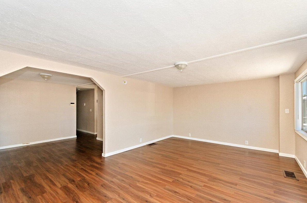 32409 Wells Fargo Rd, Thousand Palms, CA 92276