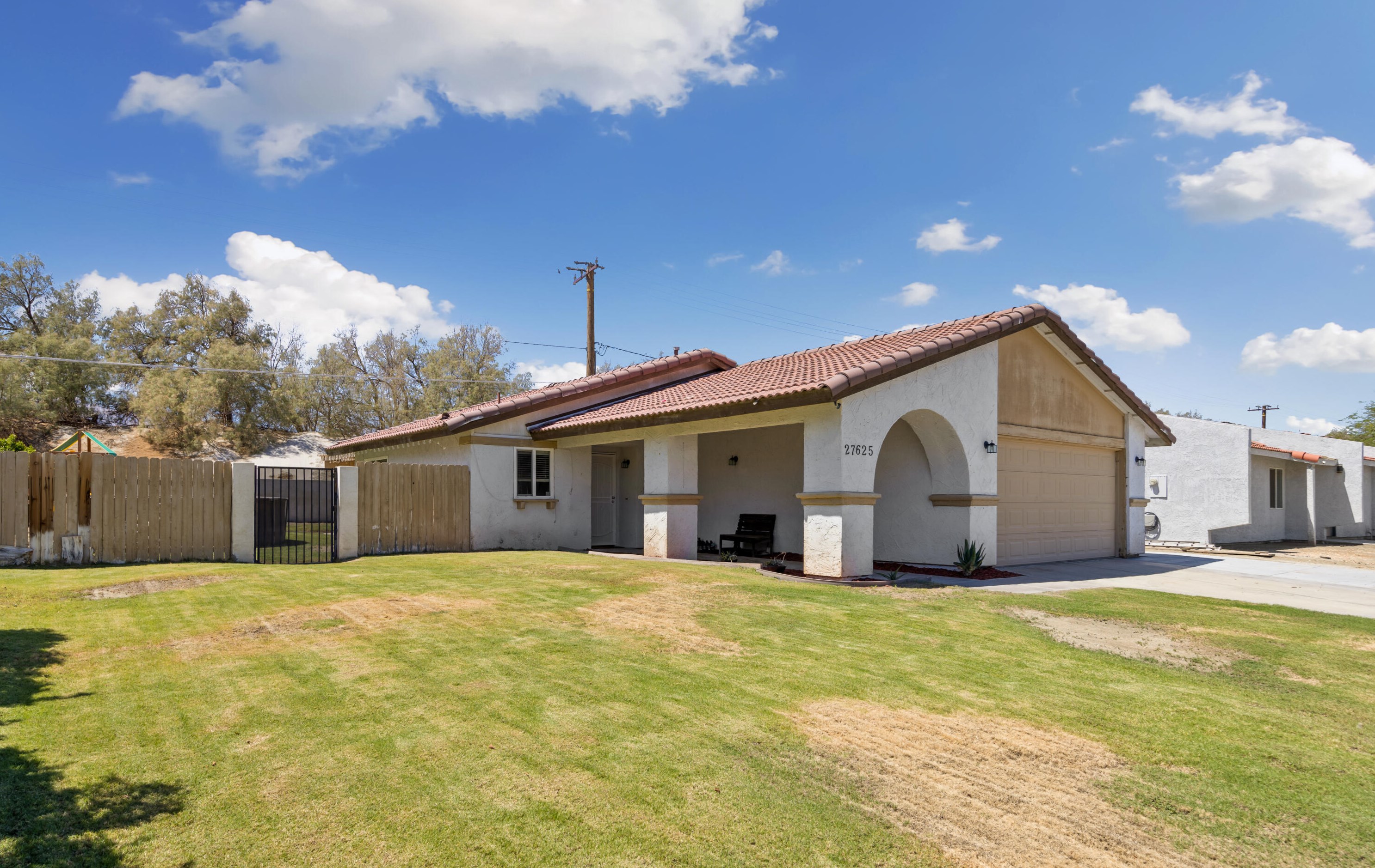 27625 Ventura Dr, Cathedral City, CA 92234-3450