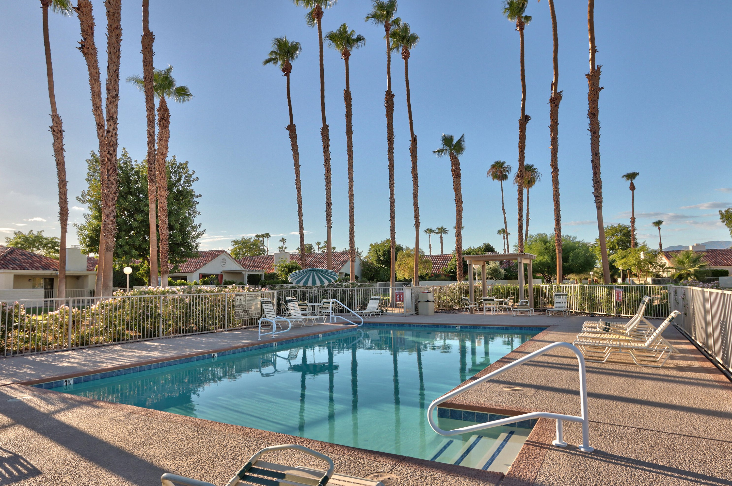 77657 Calle Las Brisas, Palm Desert, CA 92211-8263