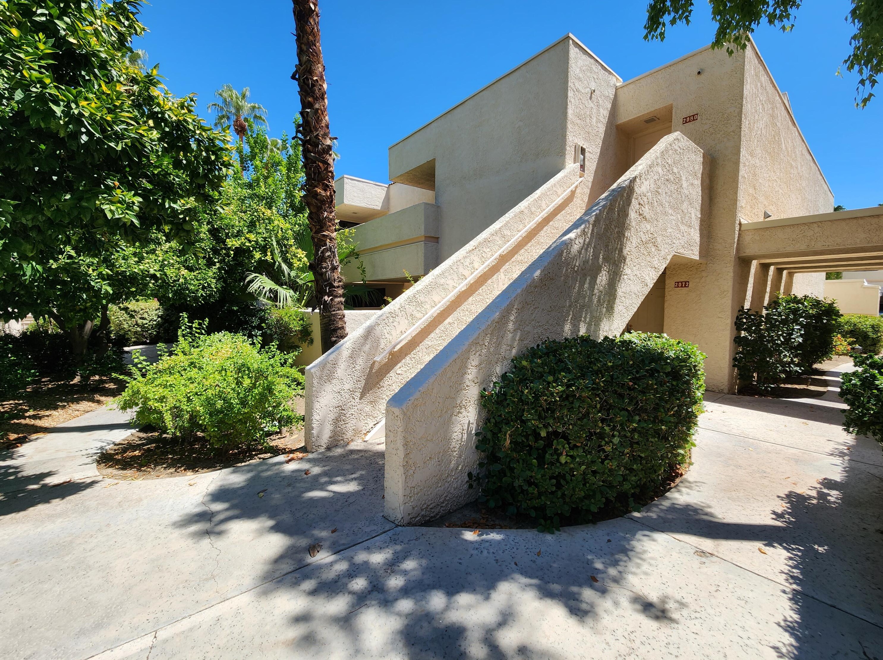 2072 Normandy Ct, Palm Springs, CA 92264