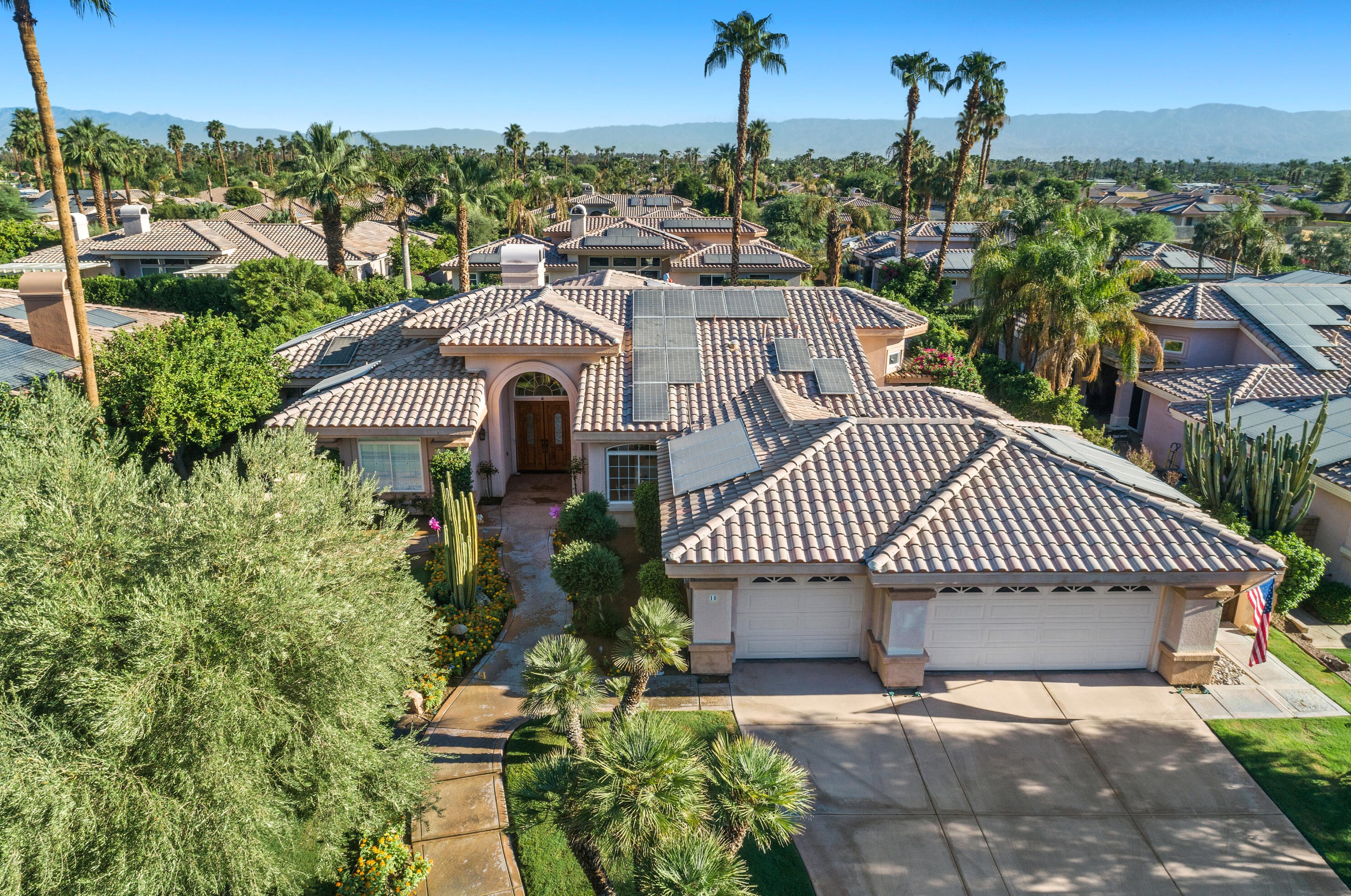 10 Ivy League Cir, Rancho Mirage, CA 92270