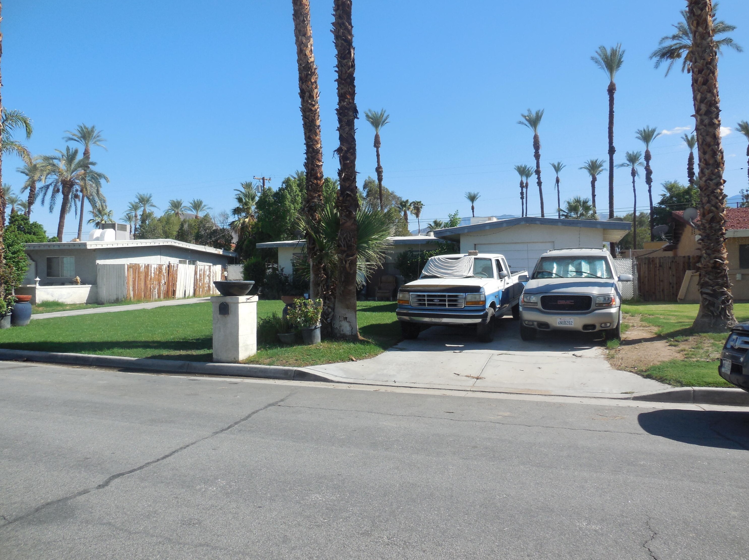 74085 Goleta Ave, Palm Desert, CA 92260-3015