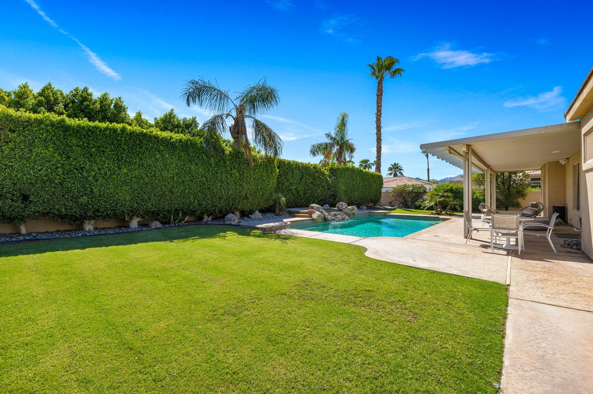 41940 Ward Dr, Palm Desert, CA 92211-8967