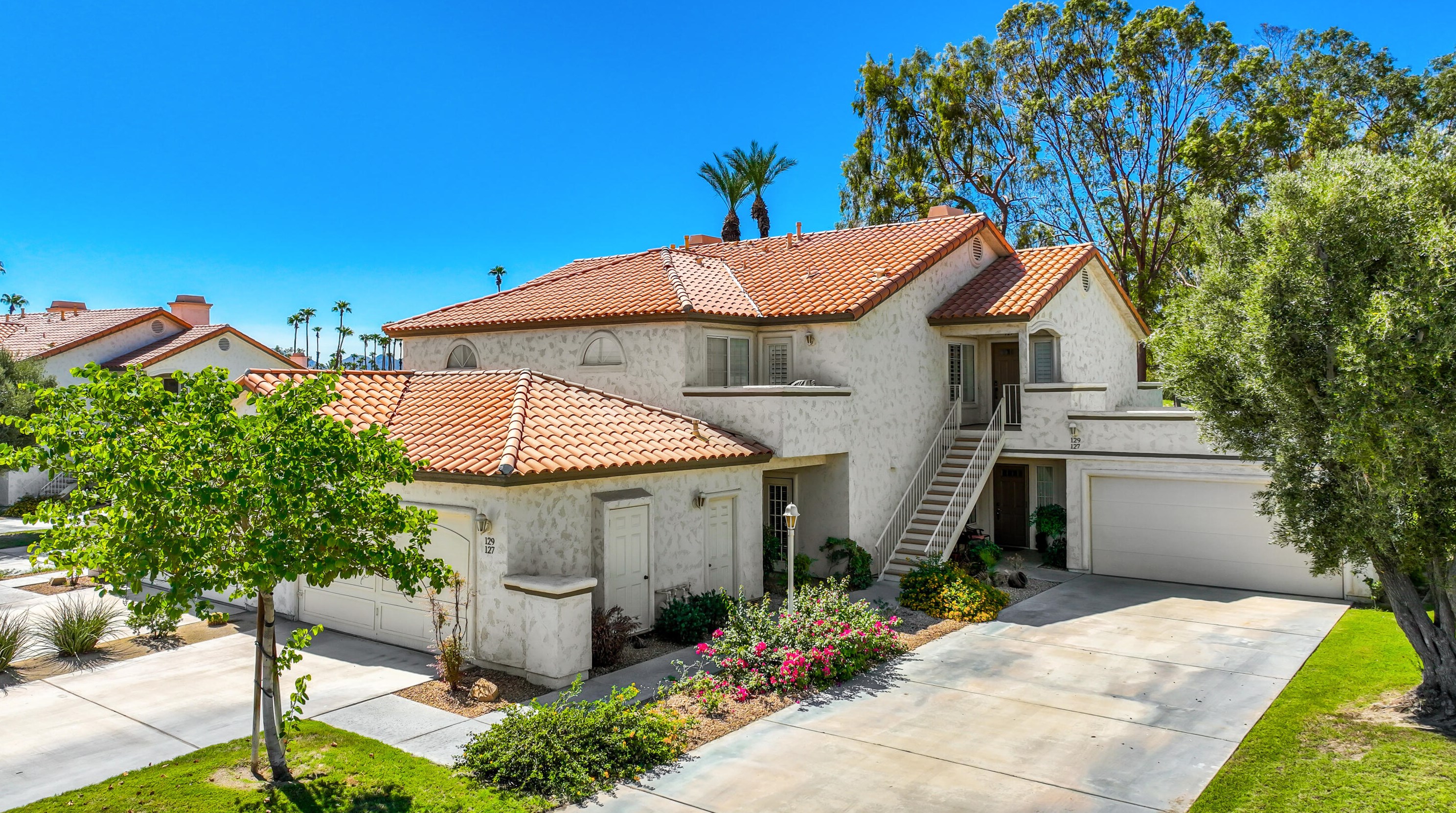 127 Villa Ct, Palm Desert, CA 92211-1768