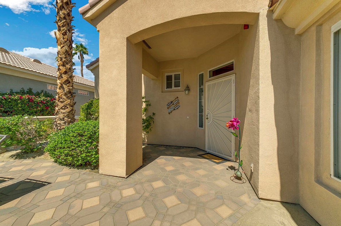 80270 Royal Dornoch Dr, Indio CA  92201-2786 exterior