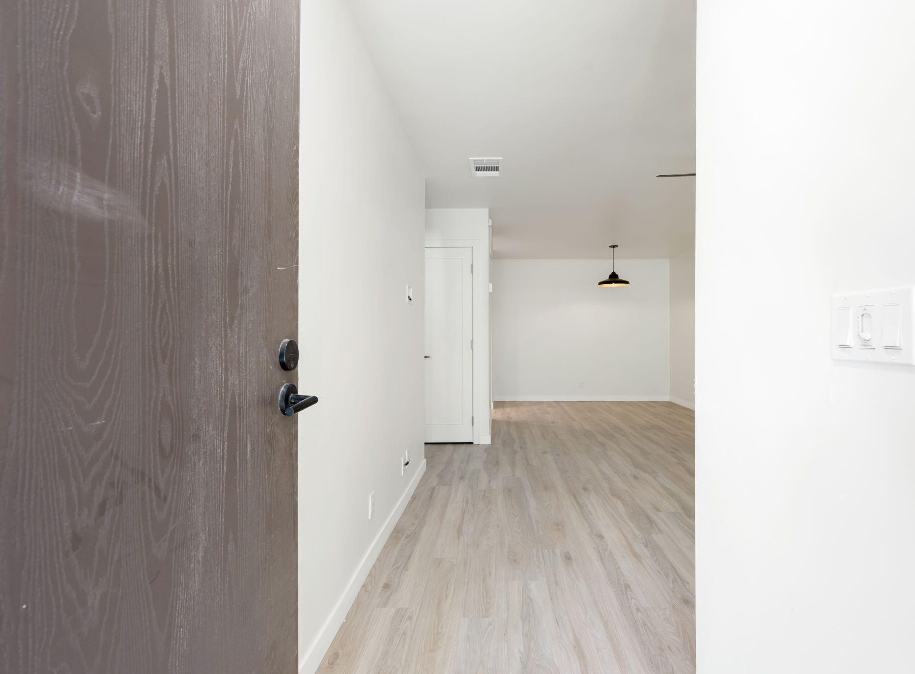 2857 N Los Felices Rd #101, Palm Springs, CA 92262