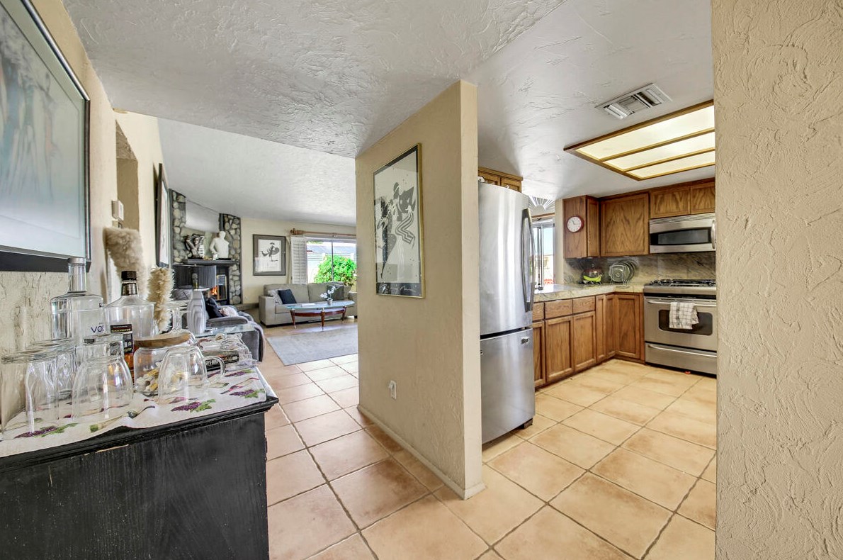 35015 Plumley Rd, Cathedral City CA  92234-7055 exterior