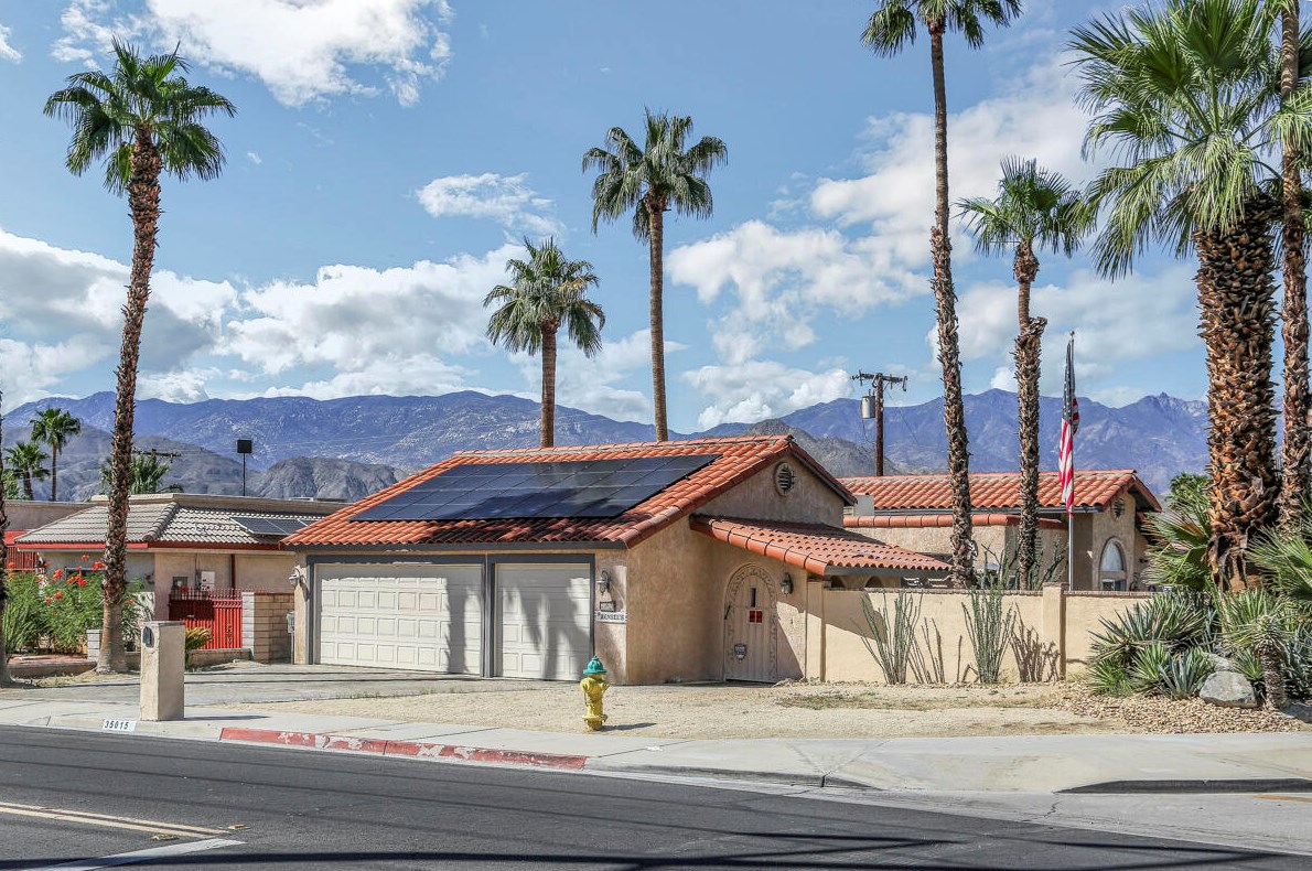 35015 Plumley Rd, Cathedral City CA  92234-7055 exterior